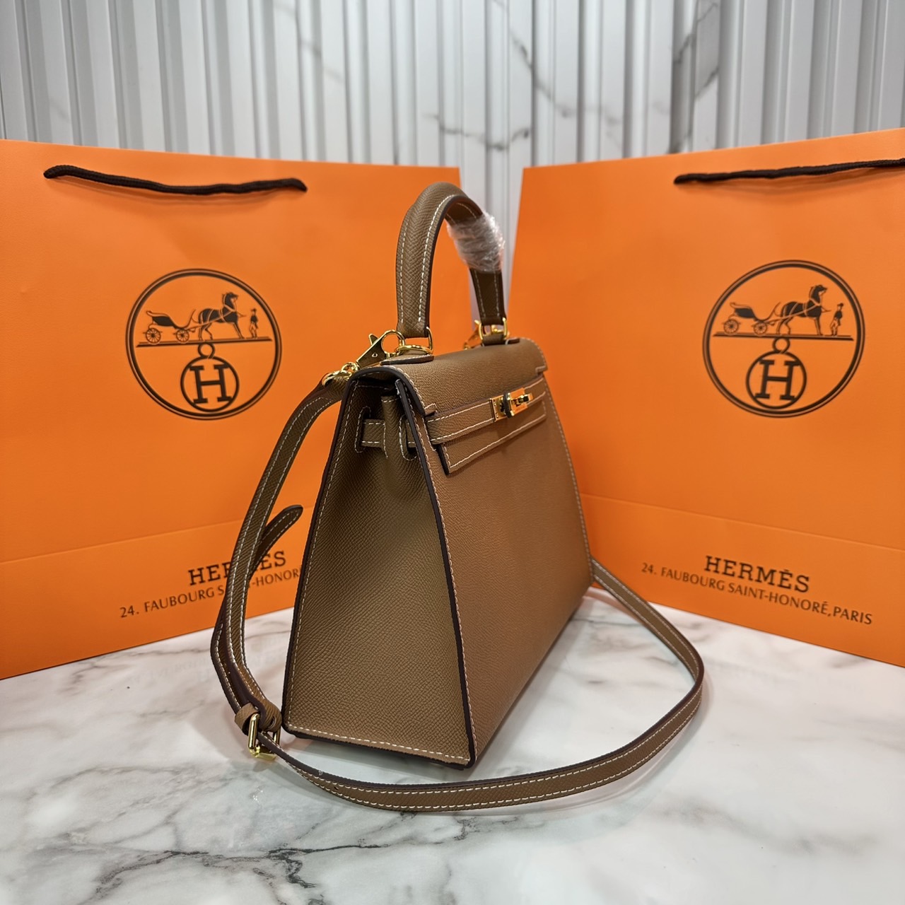 ORI หนังแท้ | Hermes Kelly 25cm / 28cm กระเป๋าสะพายที่สุดแห่งหรูหราลัคชู นิยามของความสง่างามเหนือกาลเวลา แบรนด์เนมในฝัน งดงามดั่งเจ้าหญิง