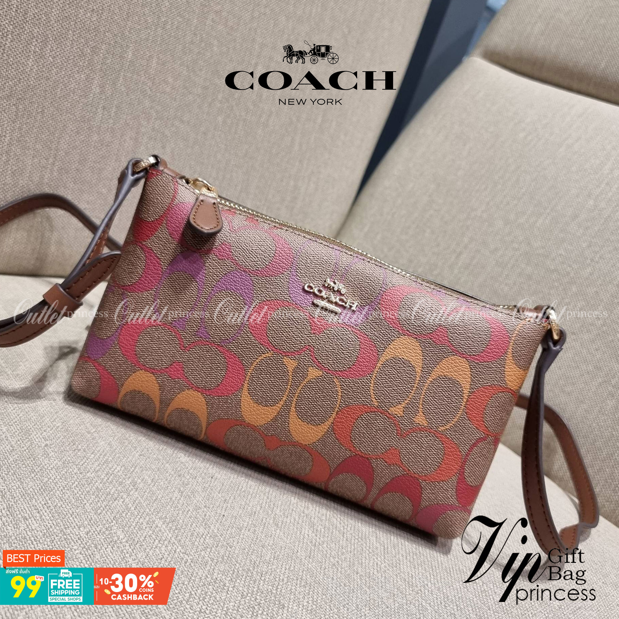 COACH C1653 ZIP TOP CROSSBODY IN RAINBOW SIGNATURE CANVAS คอลเลคชั่นใหม่ ปังและสวยไปอีกหนึ่ง สาวๆตามหาต้องไอเท็มนี้ กระเป๋าสะพายข้าง ใช้งานง่าย สายสะพายในตัว ปรับได้สบายๆ ดีไชน์รูปทรงออกมาคลาสสิค น่าใช้ วัสดุหนังแคนวาส เปิด-ปิดด้วยซิป ภายในเป็นช่องโล่ง มี
