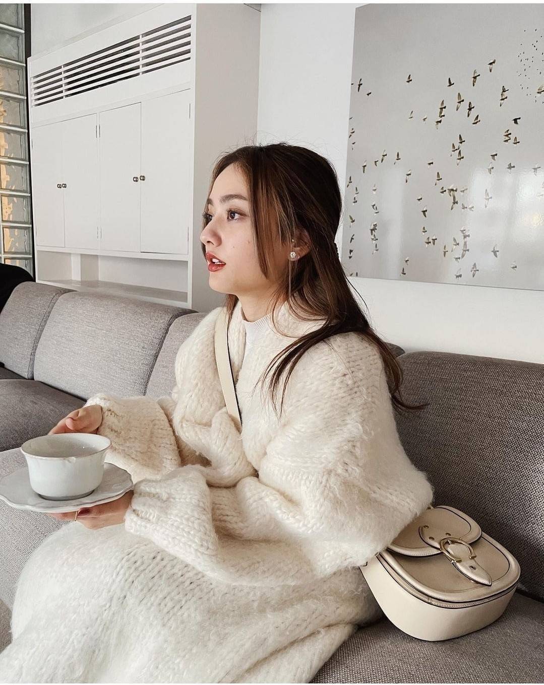 COACH C0749 BEAT SADDLE BAG The best item! ที่สาวๆรอคอย! ฮอตไฟลุก! สีหายาก ละมุนคุณหนู คอลเลคชั่นใหม่ ดีไซน์หรูหรา พิเศษมากๆมาพร้อมสายสะพาย 2 เส้น ใช้คู่กันหรือแยกสะพายก็สวยครบสูตร กระเป๋าสะพายทรง saddle คลาสสิค วัสดุหนัง glove-tanned ทนทาน เปิด-ปิดด้วยกร