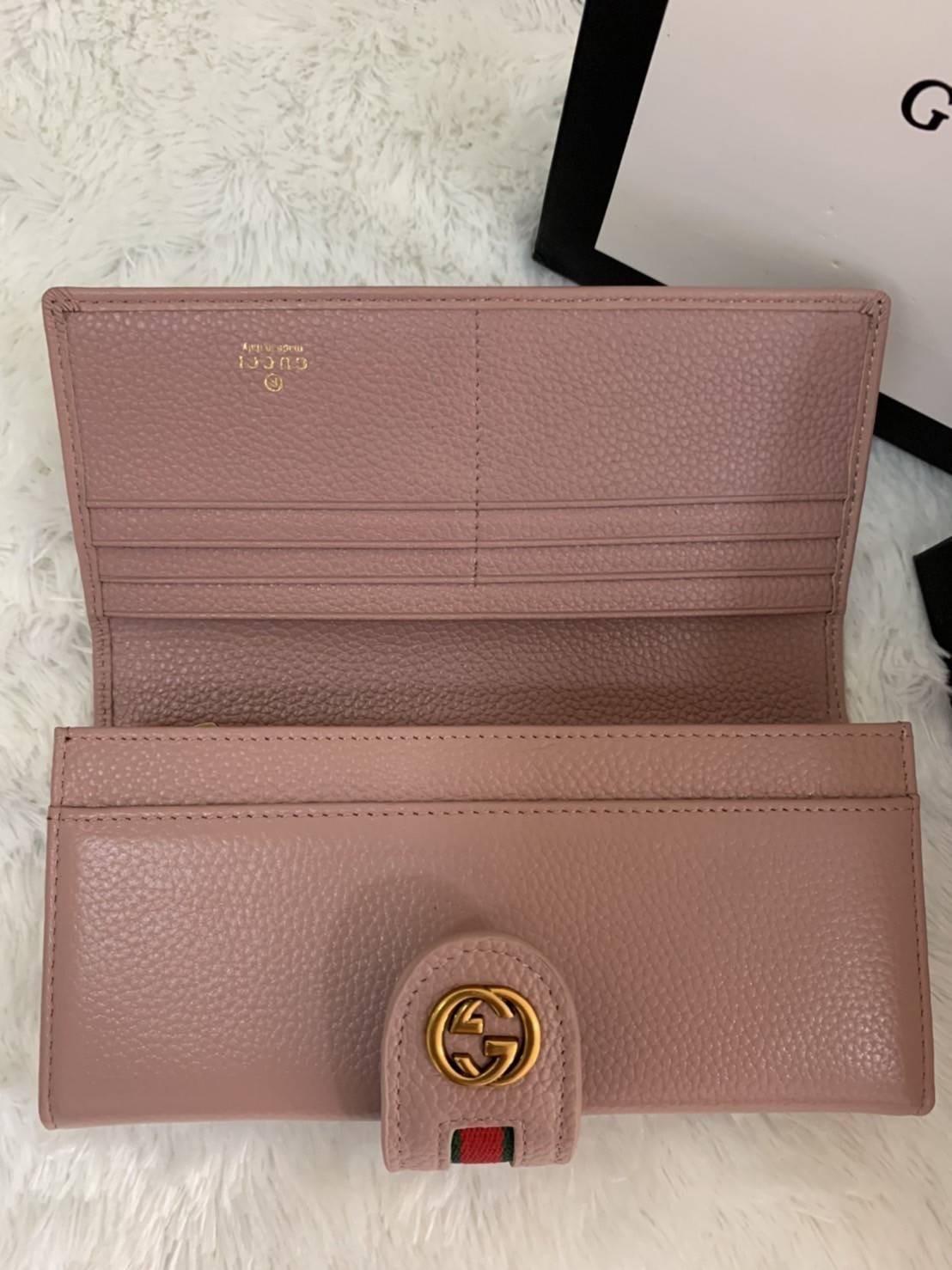 GUCCI Long Wallet / GUCCI MEN Long Wallet กระเป๋าสตางค์ใบยาว รุ่น unisex ใช้ได้ใช้ดีทั้งชายหญิง ดีไซน์ใหม่ สวยหรู วัสดุหนังแกะสังเคราะห์ อะไหล่ทอง