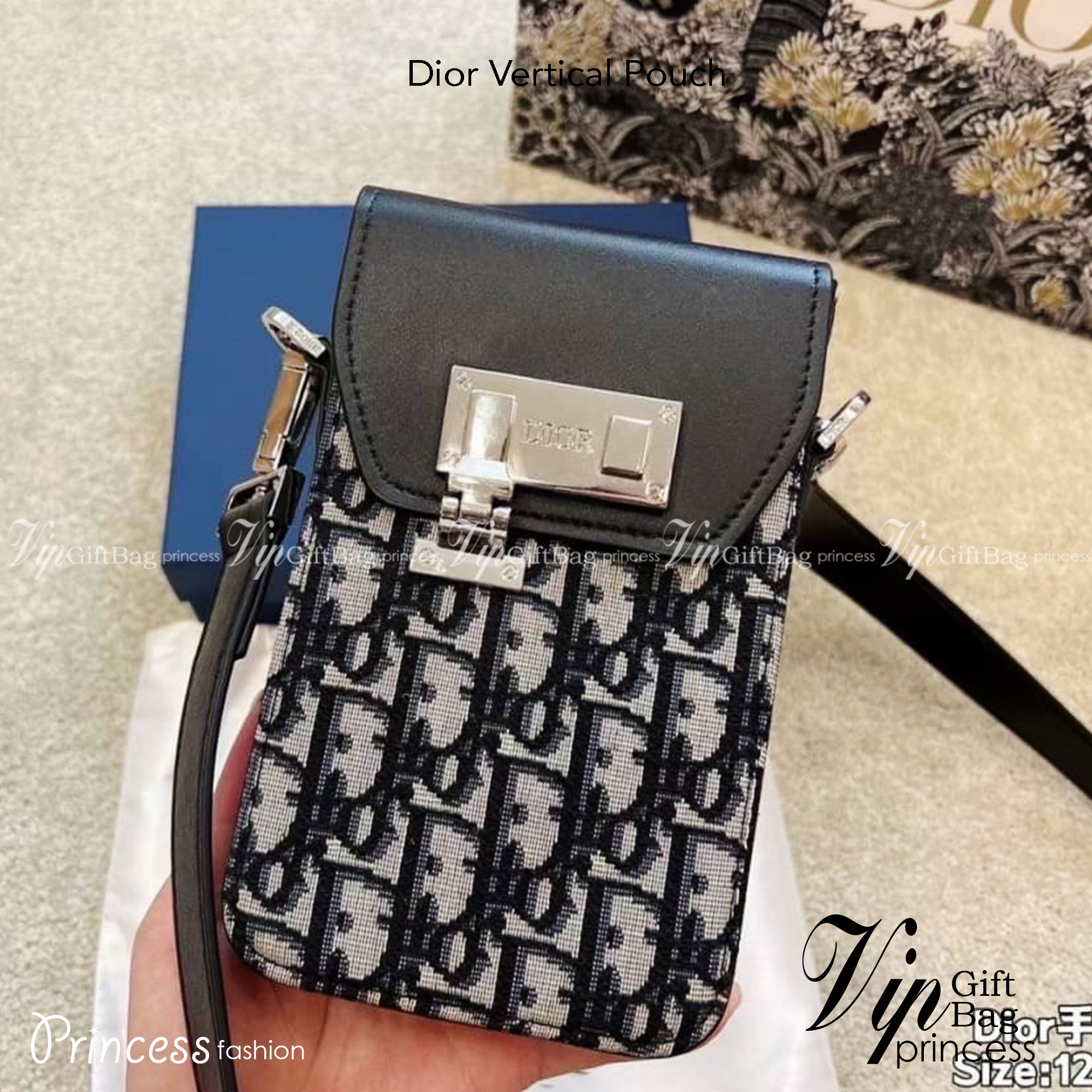 Dior Vertical Pouch | Mens Dior Pouches กระเป๋าสะพายทรงพอชผู้ชาย รุ่นใหม่ ทรงใช้งานง่าย สะดวก กะทัดรัด ภาพถ่ายจากงานขายจริง ใช้งานต่างประเทศได้