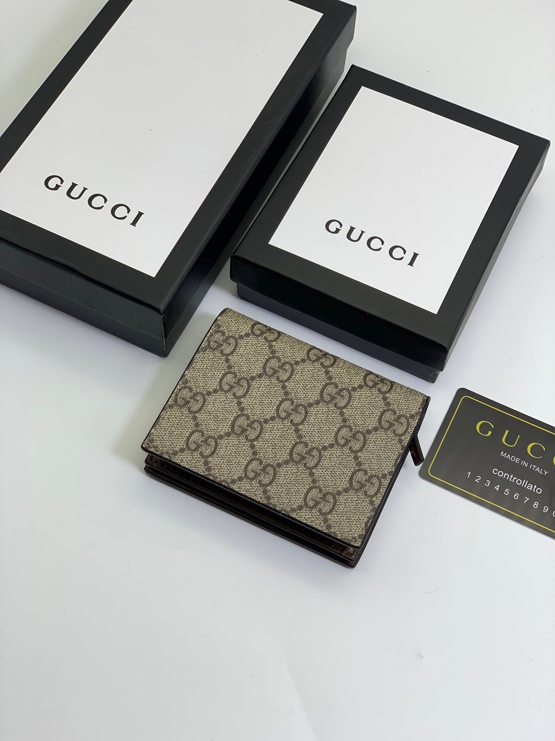 หนังแท้ GUCCI GG MARMONT WALLET / GUCCI WALLET พร้อมส่งที่ไทย กระเป๋าสตางค์รุ่นยอดนิยม งานหนังแท้ทั้งใบ ภาพสินค้าถ่ายจากงานขายจริง ใช้งานต่างประเทศได้ สวยๆ กันแล้ววันนี้ ใบนี้ must have..ค่ะ.!!
