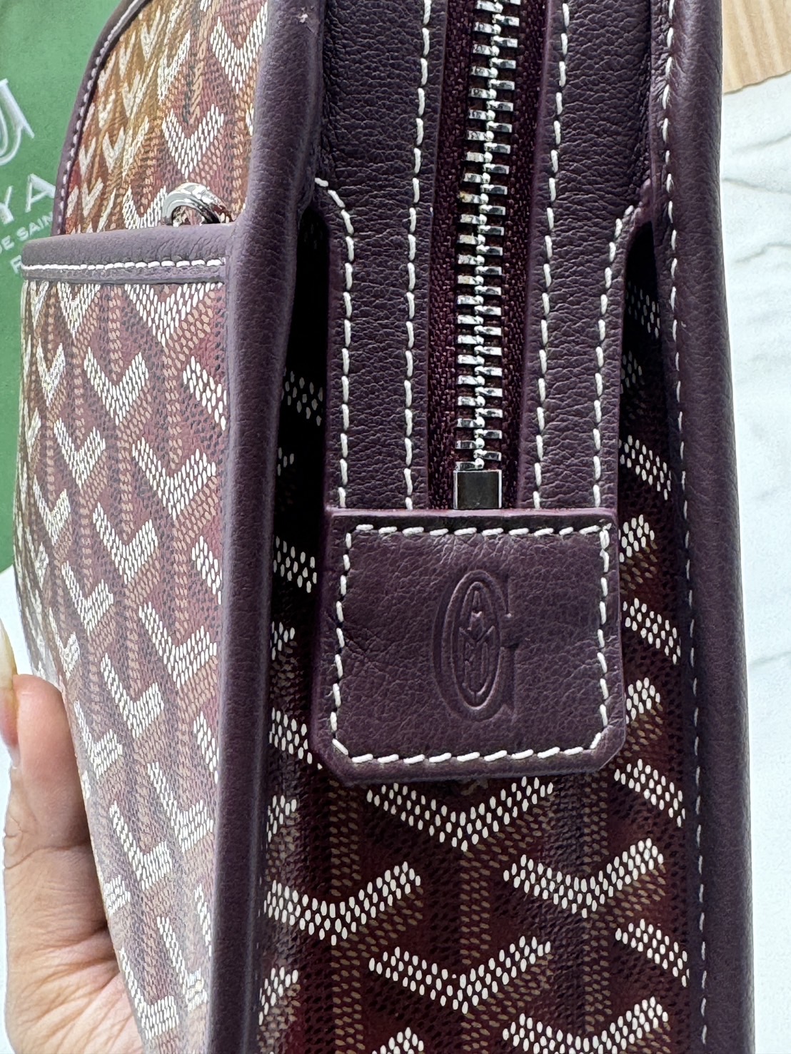 ORI หนังแท้ | Goyard Jouvence MM Toiletry Bag / Goyard Clutch bag กระเป๋าทรงคลัชกะทัดรัด เหมาะสำหรับการเก็บของในแนวตั้งและป้องกันการหกหรือรั่วไหล แคนวาสทำความสะอาดง่าย