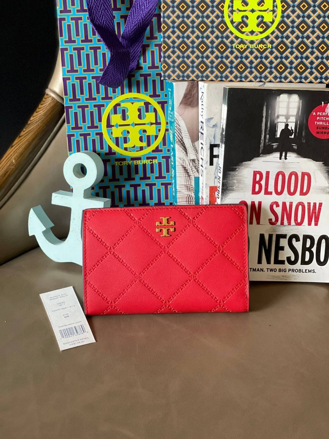 Tory burch georgia slim medium wallet กระเป๋าสตางค์ขนาดกลาง ที่มีดีไซน์ขั้นตอนการใช้งานเรียบง่ายแต่ฟังก์ชั่นครบ ตอบโจทย์สาวๆที่ไม่ชอบกระเป๋าสตางค์ใบใหญ่จนเกินไป