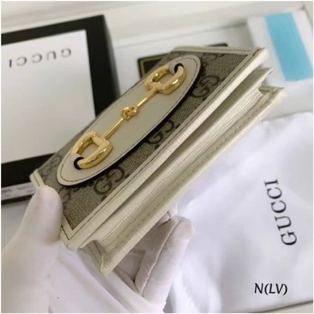 หนังแท้ GUCCI horsebit wallet / GUCCI Jackie wallet / GUCCI WALLET พร้อมส่งที่ไทย กระเป๋าสตางค์รุ่นยอดนิยม งานหนังแท้ทั้งใบ ภาพสินค้าถ่ายจากงานขายจริง ใช้งานต่างประเทศได้ สวยๆ กันแล้ววันนี้ ใบนี้ must have..ค่ะ.!!