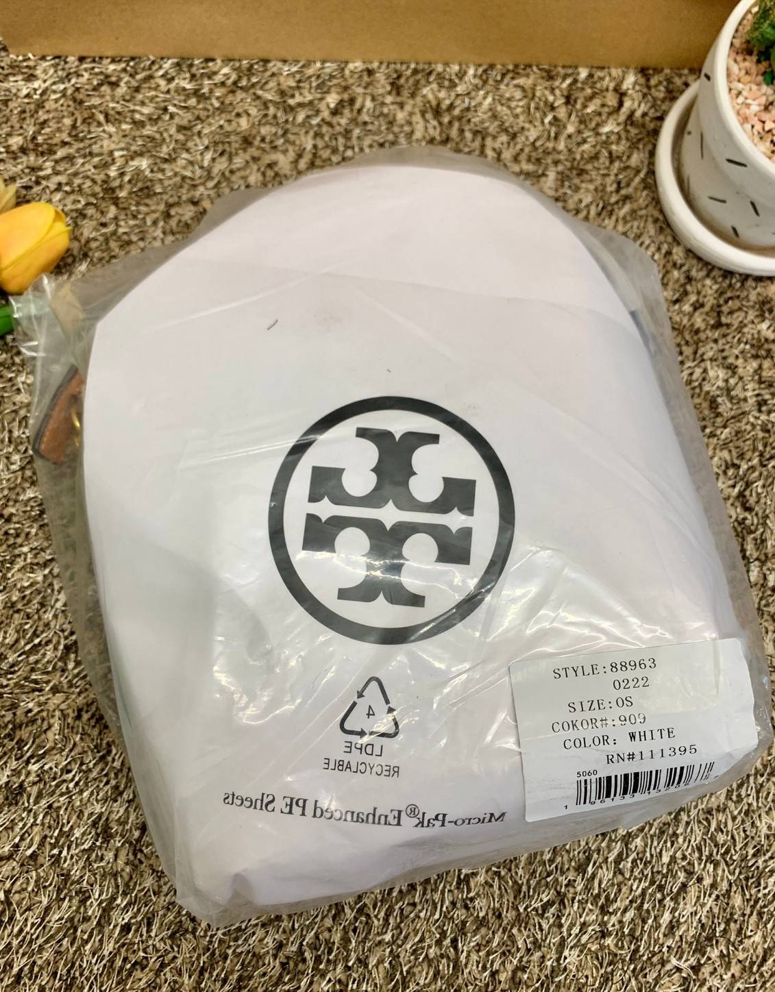 สวยโดดเด่น แต่แฝงความร่วมสมัยค่ะ! TORY BURCH CASUAL STYLE 3WAY LEATHER PURSES ELEGANT CROSSBODY((88963)) 🌼🌼🌼 พร้อมส่ง ห้ามพลาดเลยจริงๆค่ะ! กระเป๋าทรงถัง วัสดุ Jacquardทอล่ยแบรนด์+ขอบหนังแท้ เพิ่มดีเทลแบบถุกเข้ามาได้สวยโดดเด่น สะดุด