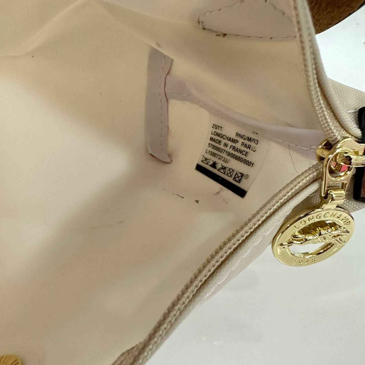 LONGCHAMP LE PLIAGE ORIGINAL Pouch with handle กระเป๋าใบเล็กขนาดกระทัดเหมาะกับใส่ของจำเป็นจุกจิก กันน้ำได้ พร้อมส่ง