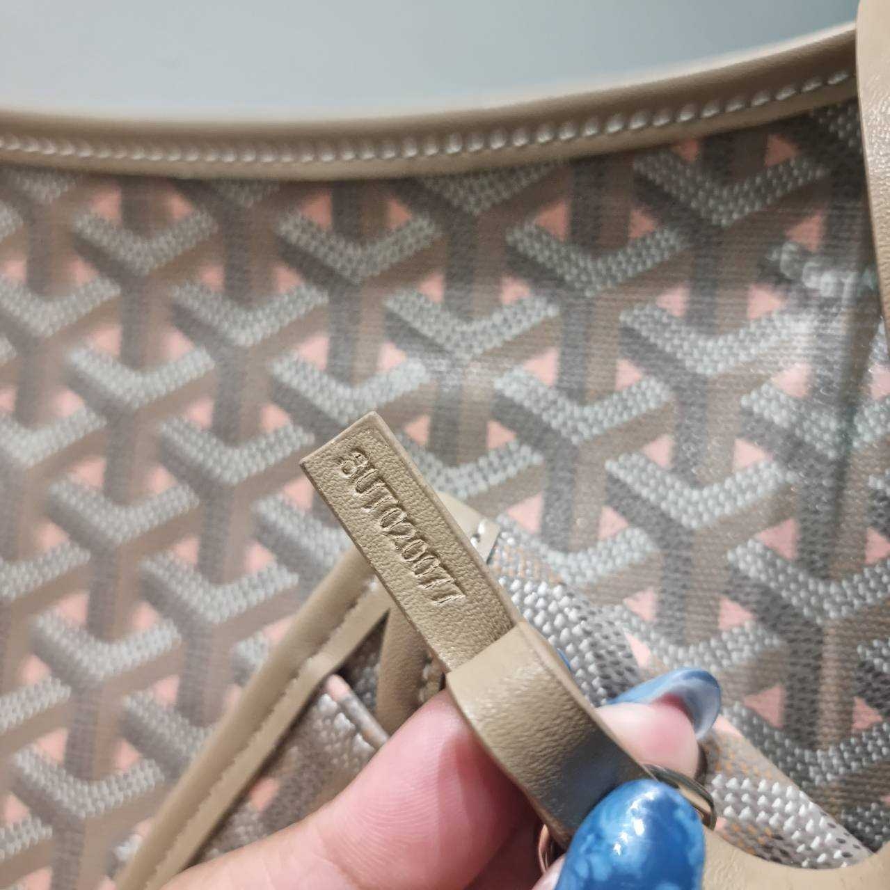 GOYARD BOHEME HOBO BAG กระเป๋าโฮโบใบใหญ่ พร้อมใบลูก มาในสีลิมิเต็ดรุ่นที่ตามหา สวยเด่นเป็นเอกลักษณ์ด้วยลวดลายตัว Y เต็มผืน