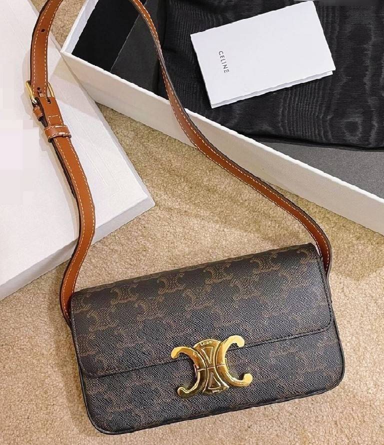 พรีเมี่ยมกิ๊ฟแท้ 100% 】CELINE TRIOMPHE SHOULDER BAG VIP GIFT WITH PURCHASE-GWP