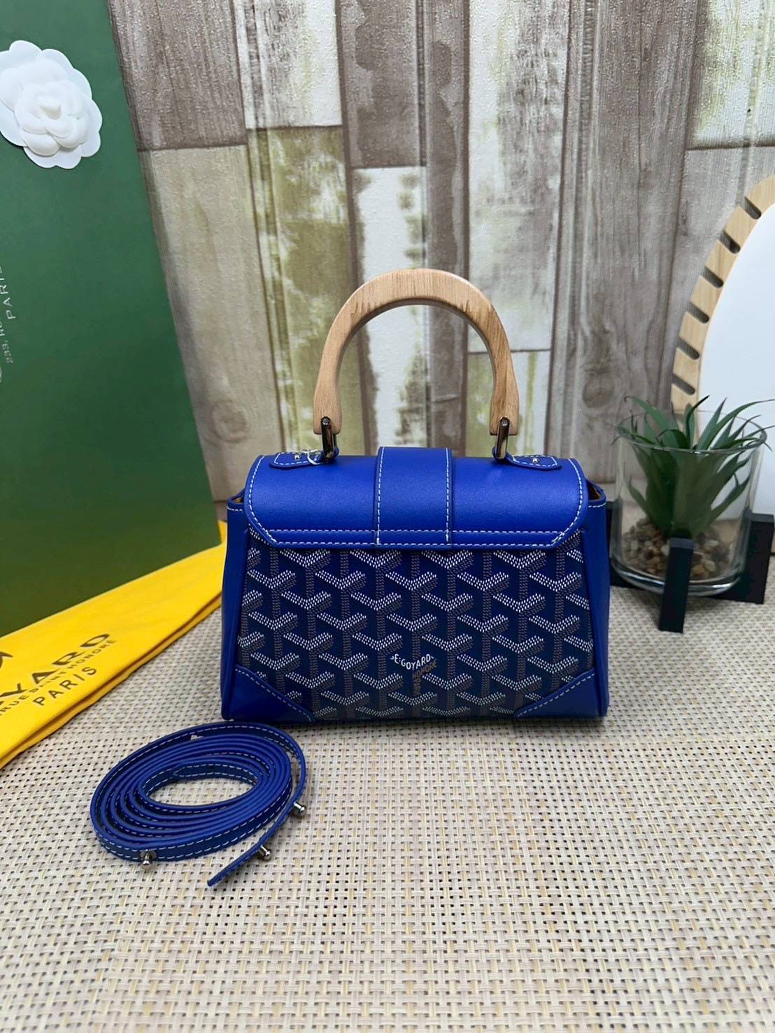 10 สี ORI หนังแท้ | GOYARD Saïgon Souple Mini Bag 20cm กระเป๋าถือ/สะพายดีไซน์หูจับไม้เป็นเอกลักษณ์ที่สวยหรูหราสง่างาม