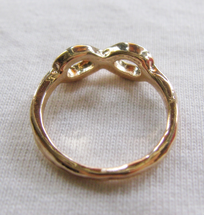 แหวนอินฟินิตี้ทองไมครอนเสริมเรื่องความรักการงานค่ะ