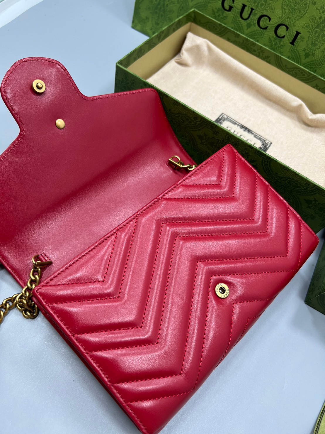 GUCCI GG Marmont Chain Wallet Matelasse Mini Soft Leather / GUCCI WOC เกรดออรินอล งานหนังสวยมากค่ะ ละมุนที่สุด ใส่บัตร ใส่แบงค์ได้ รับรองว่าจะเป็นกระเป๋าที่จะหยิบใช้งานได้บ่อยๆ รับประกันความสวยปังค่าาา