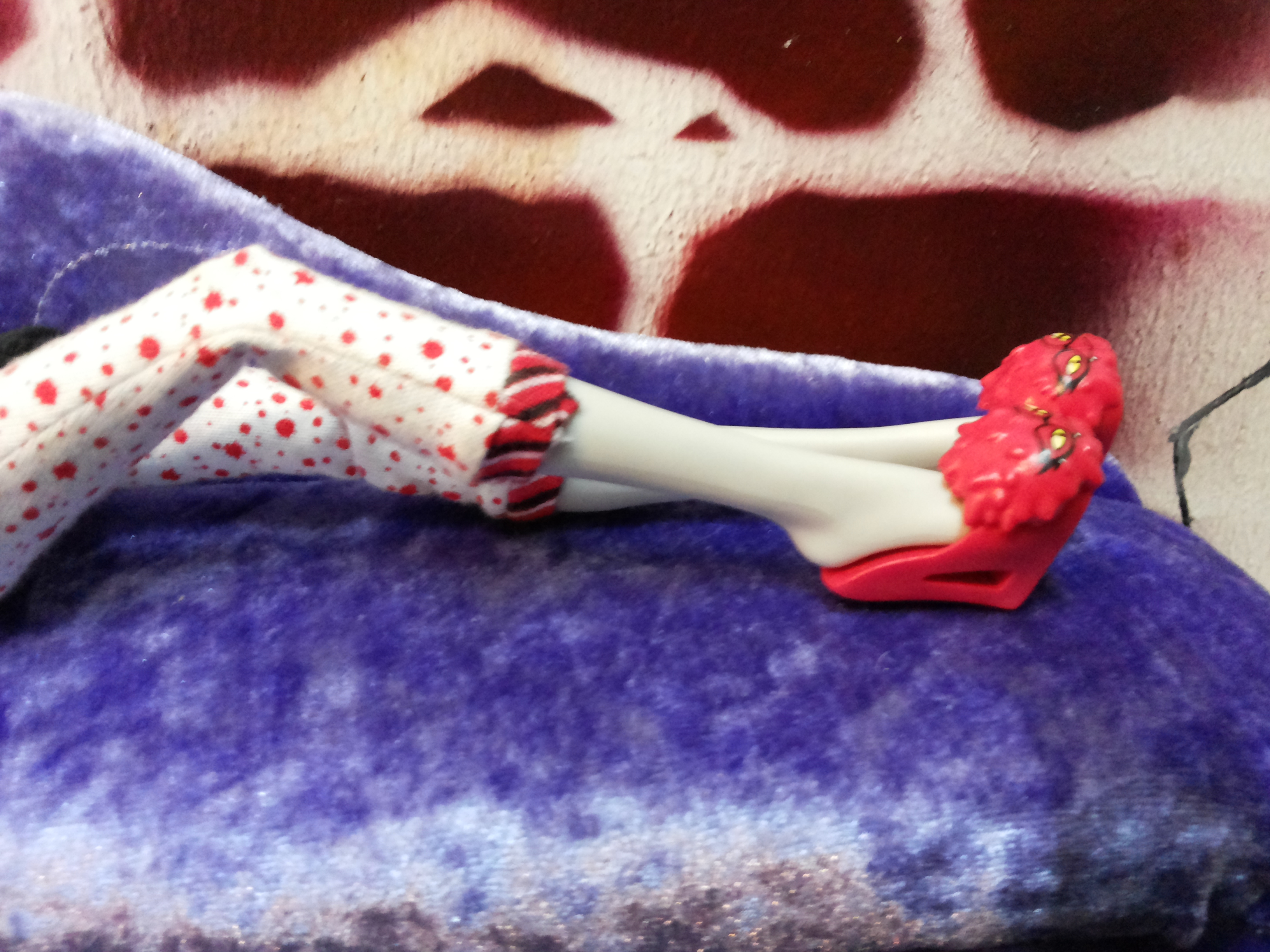 Monster High_Ghoulia Yelp_Dead Tired Gorgeous ตุ๊กตามอนสเตอร์ไฮแท้มือสองสภาพดีมาก