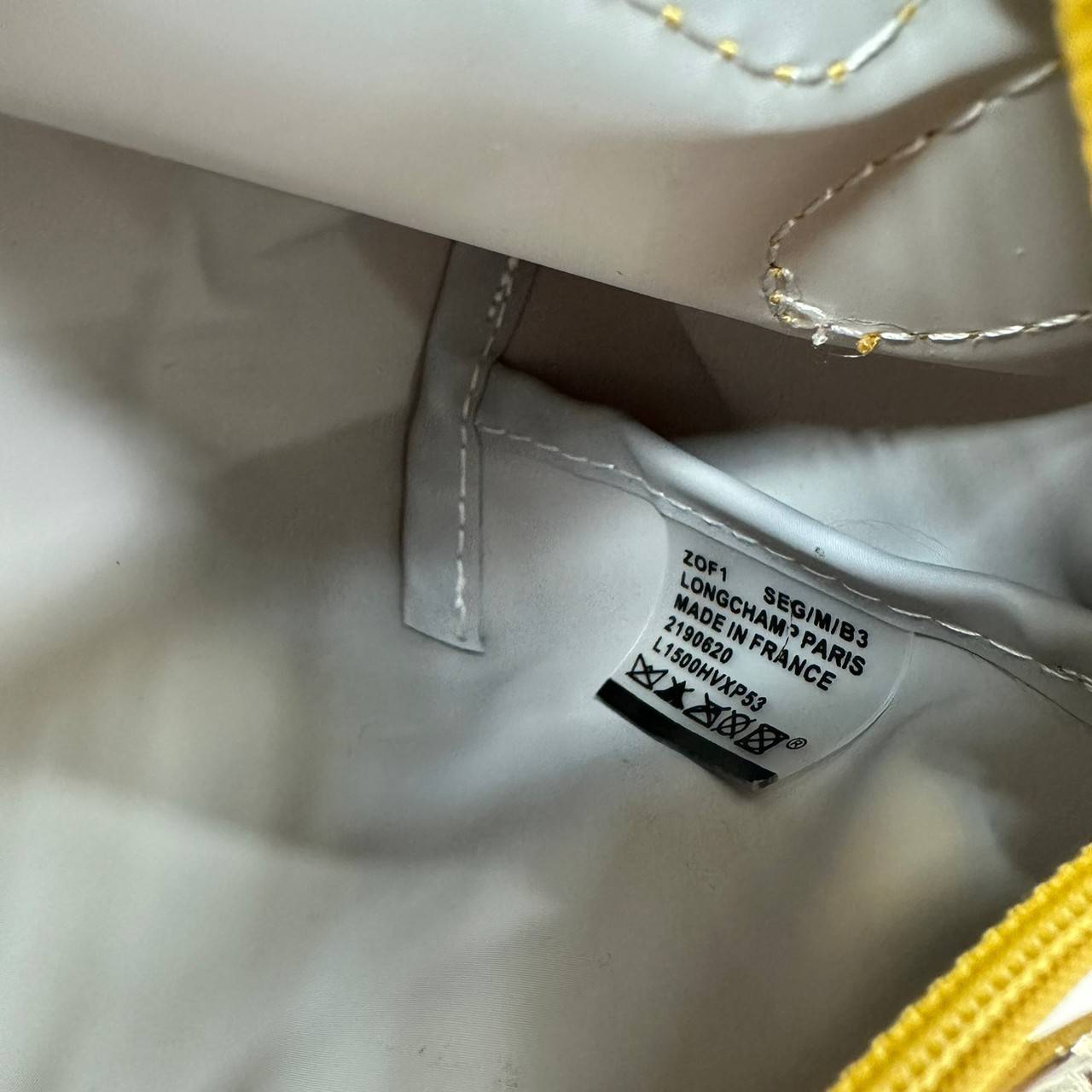 LONGCHAMP LE PLIAGE ORIGINAL Pouch with handle กระเป๋าใบเล็กขนาดกระทัดเหมาะกับใส่ของจำเป็นจุกจิก