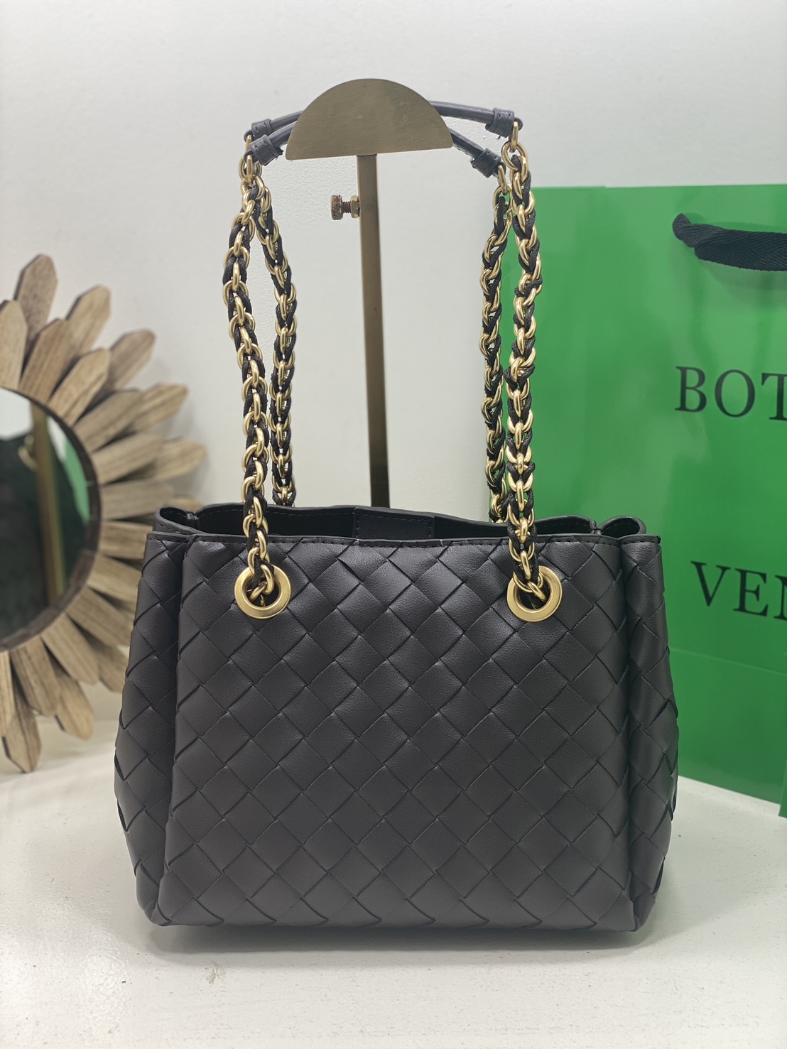 ORI หนังแท้ | Bottega Veneta Parachute Chain small shoulder bag / BV Hobo Bag กระเป๋าสะพายสุดชิค งานสานดีไซน์เรียบหรูโดดเด่น 🤍 เกรดออริจินอล หนังแท้