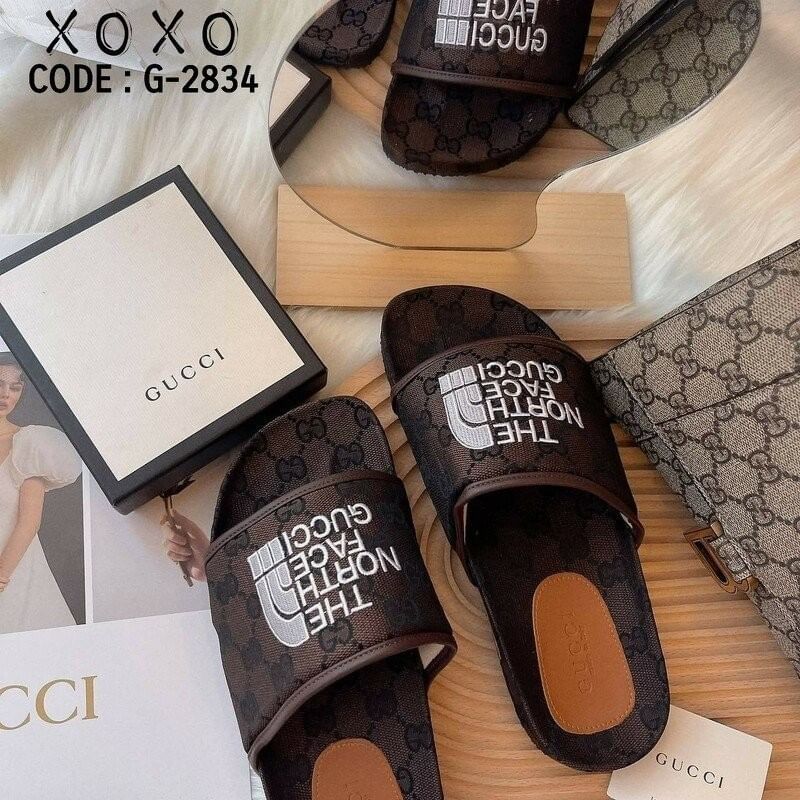 Gucci Sandals แตะงานสวม สวย ดูแพงเกินราคา ตัวใหม่ล่าสุด ชนช้อป แอดบอกเลยงานนี้ต้องมี วัสดุผ้าลาบแบรยด์ ด้านหน้างานปัก รุ่นคอลเลคชั่นใหม่ ด้านในรองฟองน้ำนุ่ม พื้นร่องบุ๋ม กระชับเท้า น้ำหนักเบา แมทส์ชุดง่าย