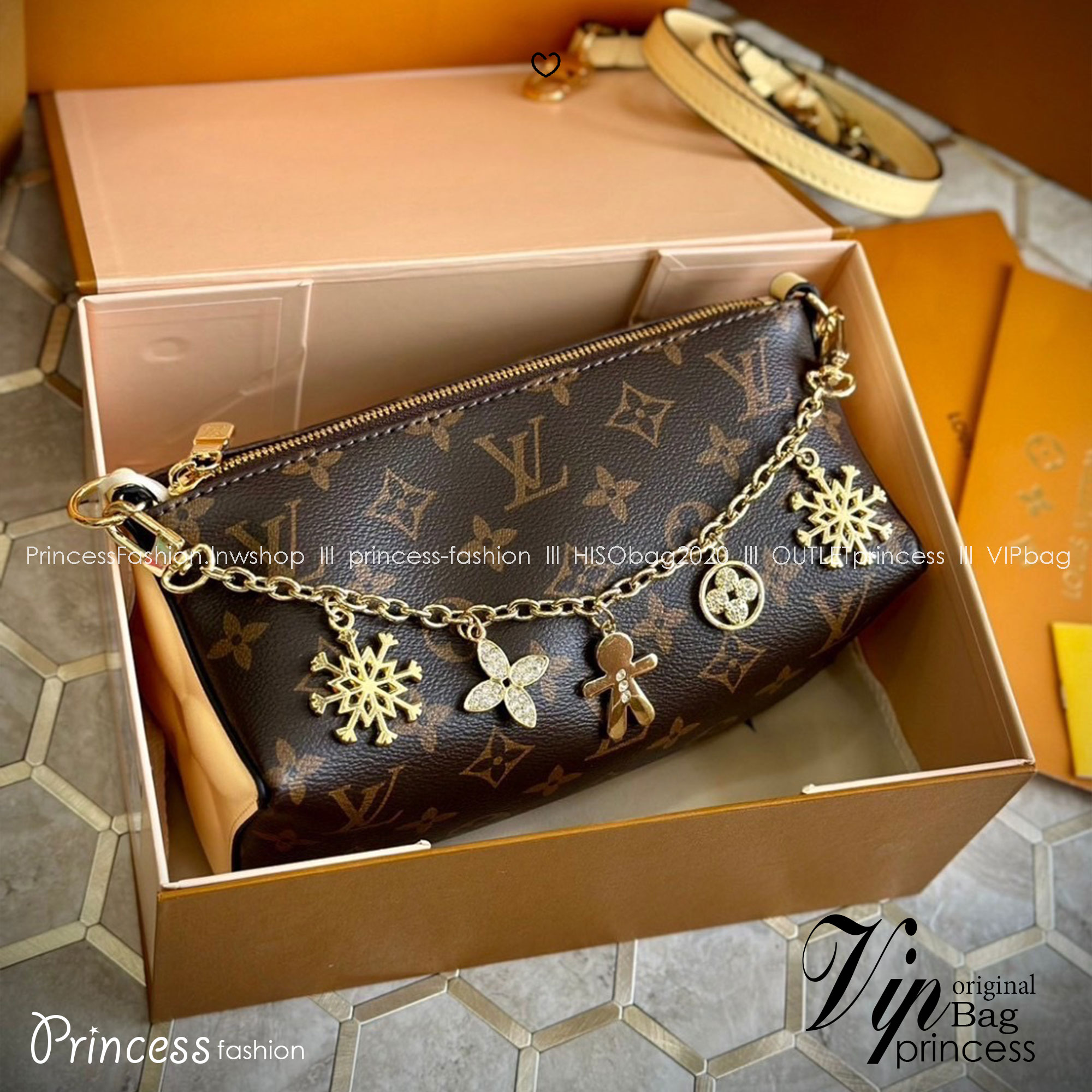 พร้อมส่ง 3 สี LV Bloom Pouch Monogram Flower coated canvas / Rose Jasmine / Banana / Denim กระเป๋าสะพายรุ่นใหม่ โดดเด่นด้วยรูปทรงทันสมัย Monogram Flower