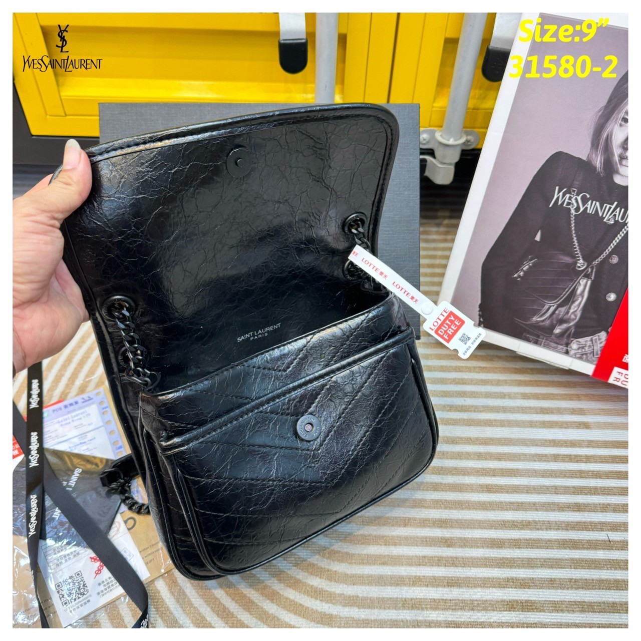 YSL NIKI IN VINTAGE LEATHER BAG กระเป๋าสะพายทรงคลาสสิคสุดฮอต (อะไหล่เงิน/ดำ) ที่ใครๆก็ต้องมีใช้ ดีไซน์เรียบหรู วัสดุหนังลายวินเทจสัมผัสดี