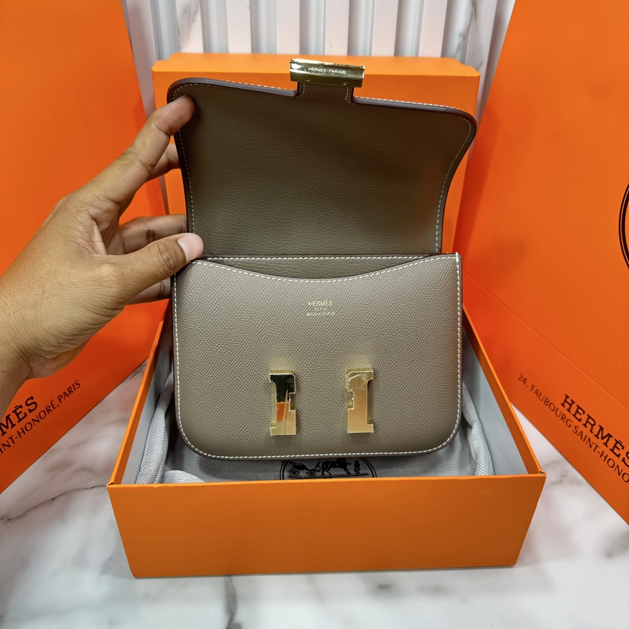 ORI หนังแท้ | Hermes Constance Bag กระเป๋าสะพายที่สุดแห่งหรูหราลัคชู นิยามของความสง่างามเหนือกาลเวลา แบรนด์เนมในฝัน งดงามดั่งเจ้าหญิง