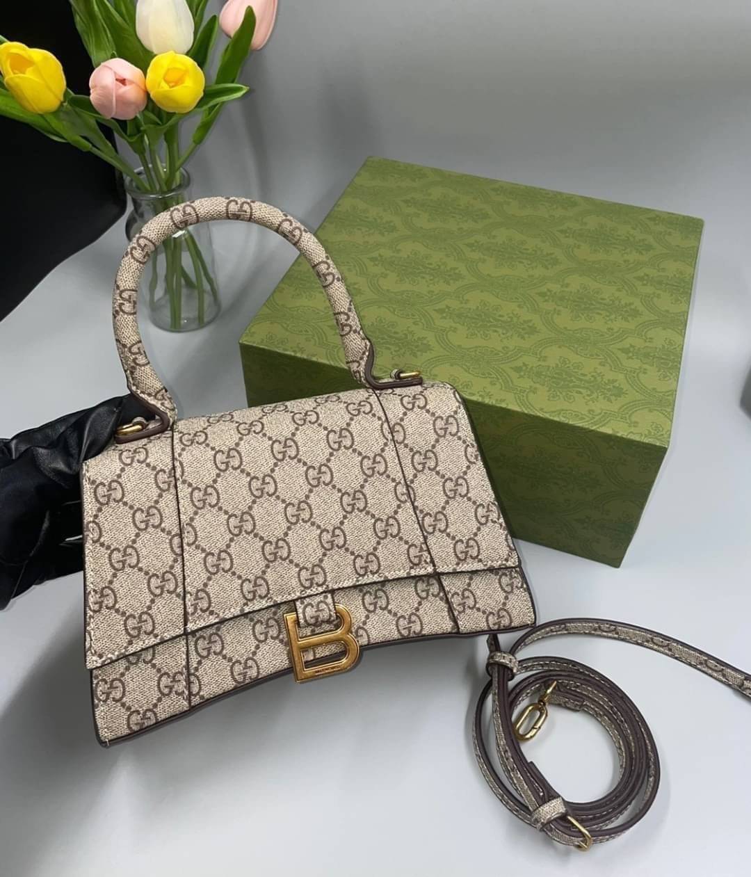 Gucci x Balenciaga The Hacker Project Small Hourglass Bag พร้อมส่งที่ไทย ภาพสินค้าถ่ายจากงานขายจริง ใช้งานต่างประเทศได้