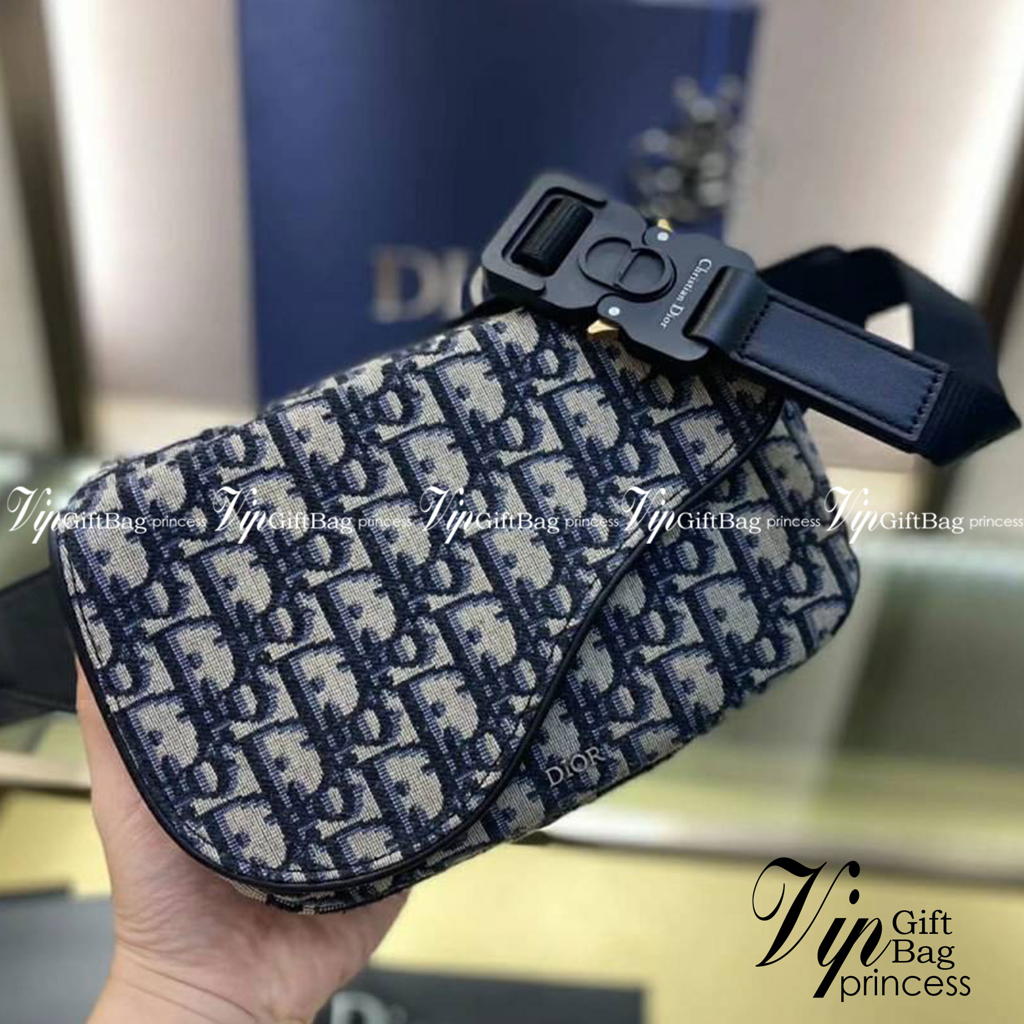 CHRISTIAN DIOR BEIGN AND OBLIQUE JACQUARD SADDLE BELT BAG / Dior Belt Bag เกรดใช้งานสลับของแท้ เกรดออริจินอล ภาพสินค้าถ่ายจากงานขายจริง ใช้งานต่างประเทศได้
