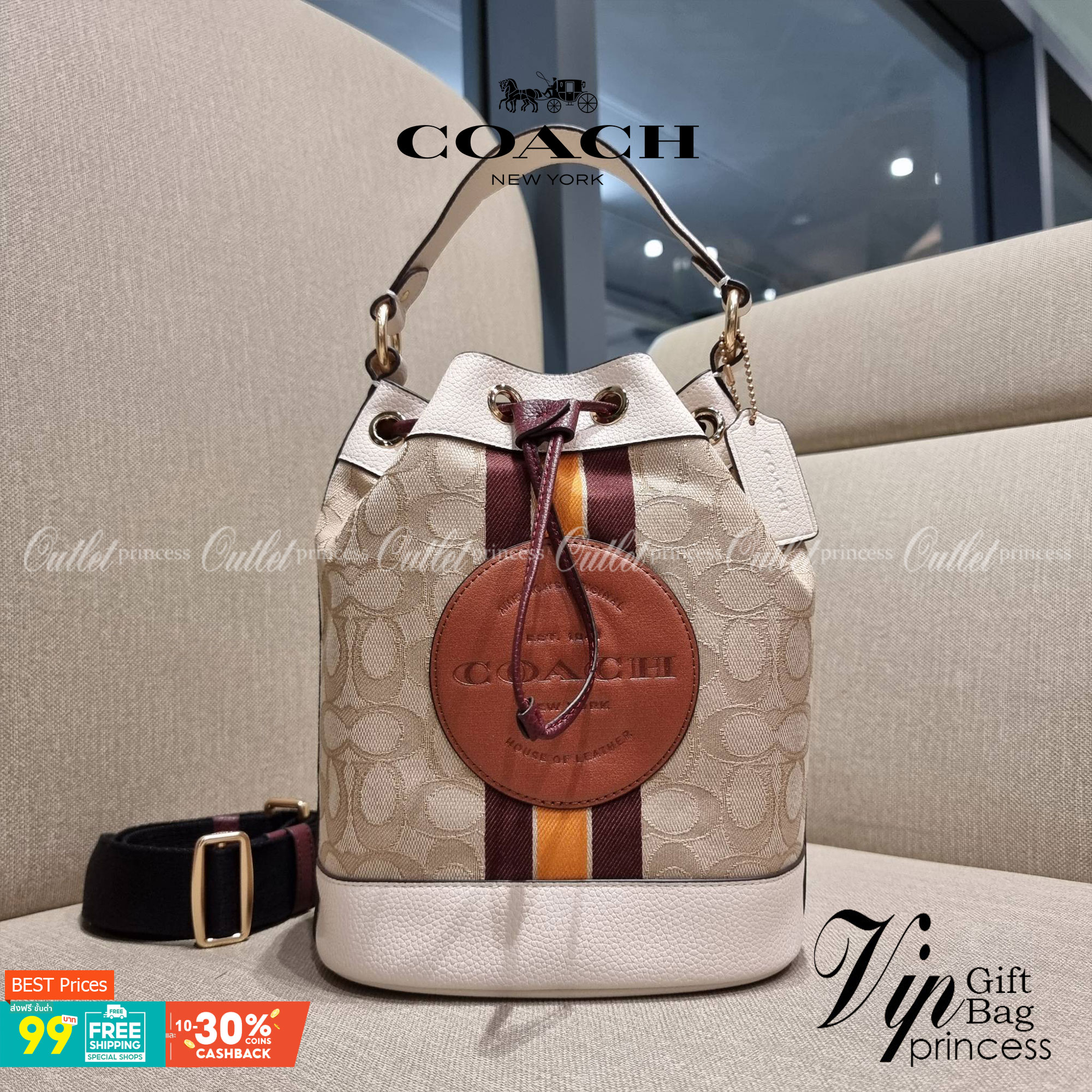 COACH C7084 DEMPSEY DRAWSTRING BUCKET BAG IN SIGNATURE JACQUARD WITH STRIPE AND COACH PATCH พี่สาวใบใหญ่สุดสวยมาแล้วจ้า!! กระเป๋าทรงถังไซส์ใหญ่ ที่สาวๆรอคอย ใช้งานง่ายด้วยการรูดหนังปิดรอบปากกระเป๋า ทุกอย่างลงตัวที่สุด!! โดดเด่นด้วยลวดลายสีสันที่ละมุนมาก ว