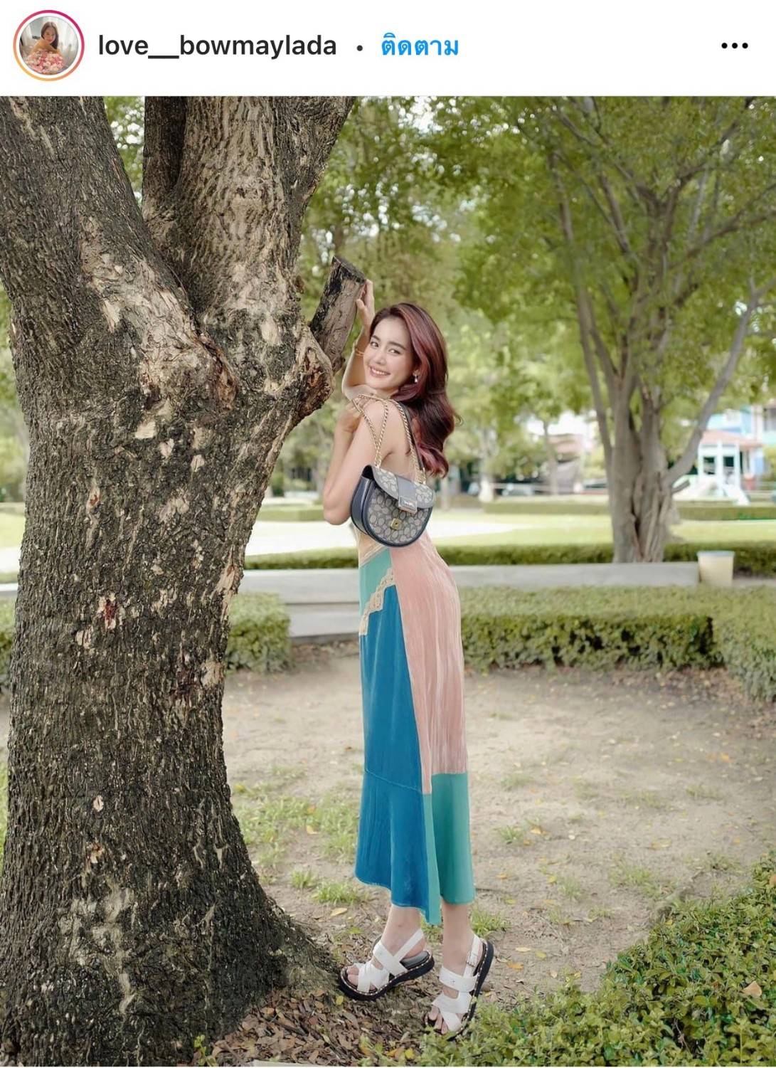 COACH ALIE SADDLE BAG IN SIGNATURE JACQUARD (C4694//C3464) New item!! กระเป๋าสะพายทรง saddle ดีไซน์วินเทจย้อนยุค แฝงความหรูในตัวด้วยอะไหล่สีทองเหลือง โดดเด่นไม่ซ้ำใครแน่นอน วัสดุผ้า jacquard สลับหนังแท้ ภายในเป็นช่องโล่ง มาพร้อมสายสะพายครอสบอดี้ ที่สามารถ