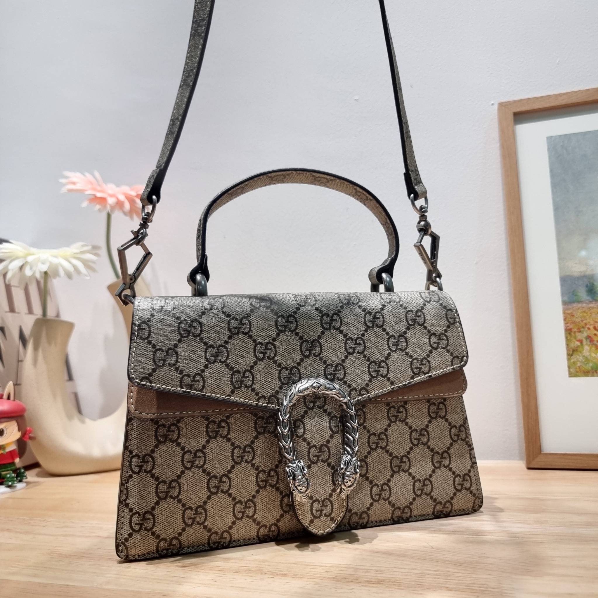 GG SMALL DIONYSUS TOP HANDLE BAG / SMALL DIONYSUS TOP HANDLE BAG / GUCCI BAG พร้อมส่งที่ไทย กระเป๋าสะพายรุ่นสุดคลาสสิค ดีไซน์ 2023 พร้อมหูจับในตัว