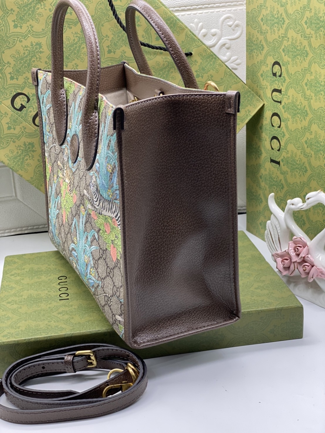 หนังแท้ GUCCI Tiger GG small tote bag พร้อมส่งที่ไทย