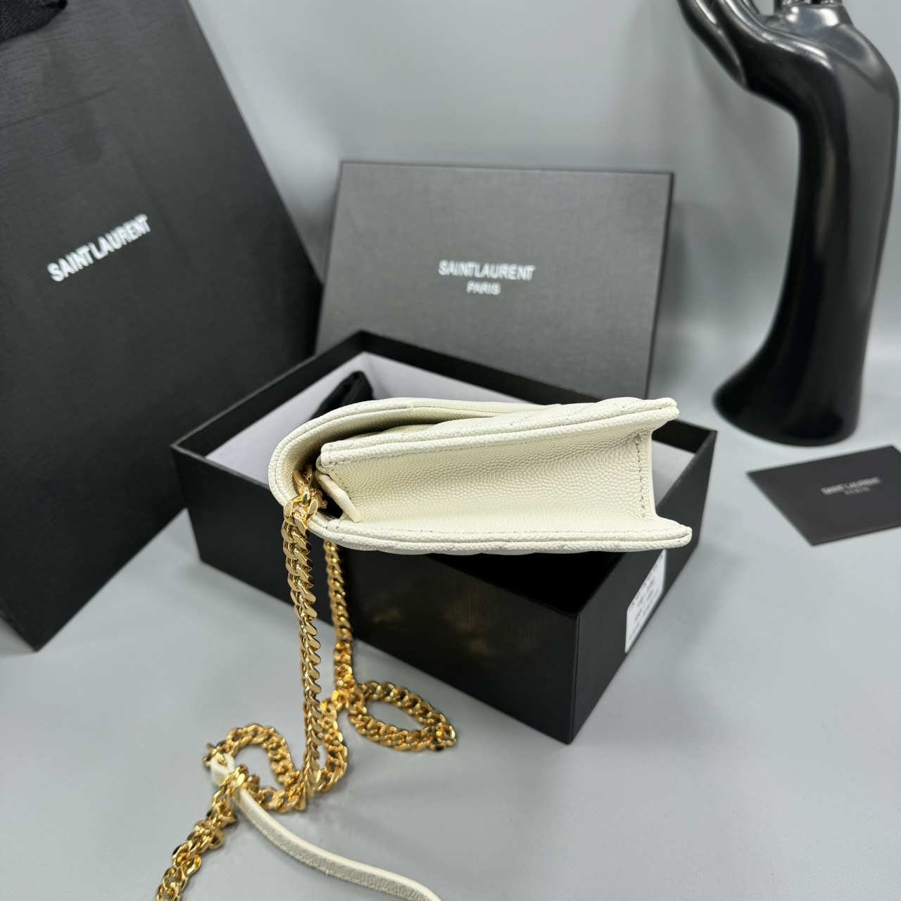YSL Envelope WOC 7.5 Wallet on chain / YSL Clutch Bag 7.5" กระเป๋าสะพายรุ่นยอดนิยม เกรดหนังคาเวียร์สวยเต็มใบ เกรดออริ 1:1 ใช้งานต่างประเทศได้