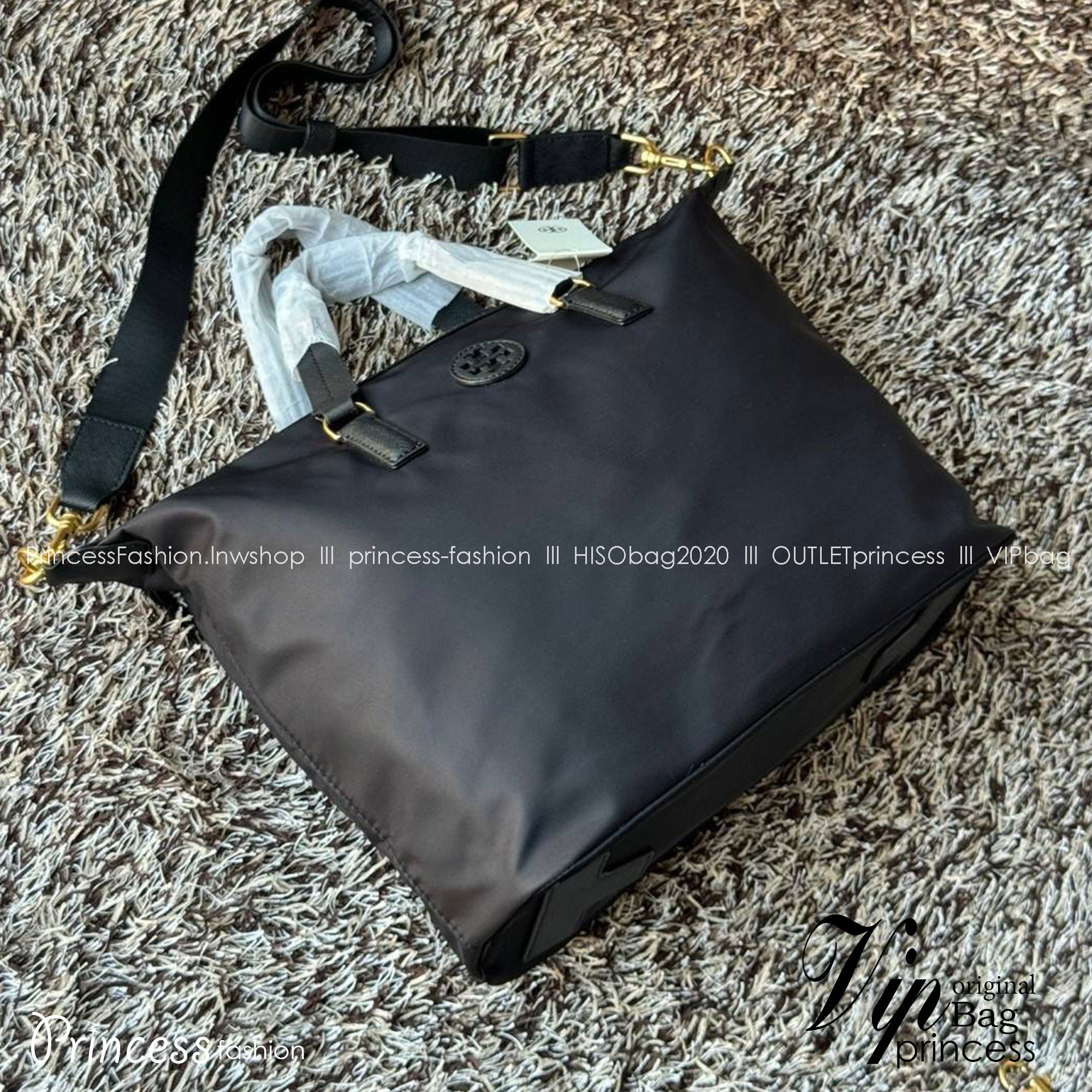 Tory Burch Tilda Slouchy Nylon Bag / Tory Tote Bag กระเป๋าสะพายดีไซน์เรียบง่าย น้ำหนักเบา จุของได้เยอะ เกรดออริ สลับแท้ 1:1 ใช้งานต่างประเทศได้