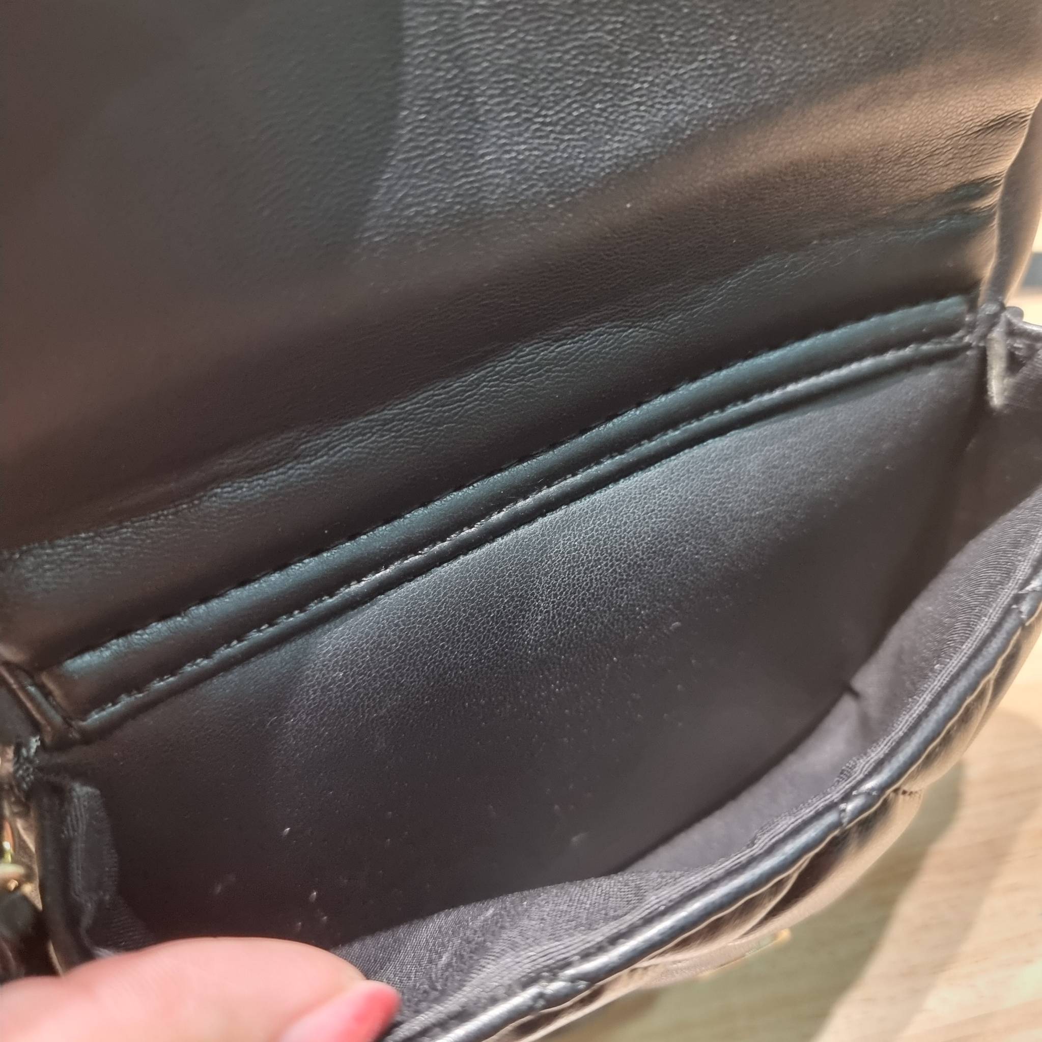 CHANEL duma backpack Black กระเป๋าเป้ ไซส์น่ารัก รูปทรงทันสมัย วัสดุหนังแกะสัมผัสนิ่ม ดีเทลความสวยมากมาย