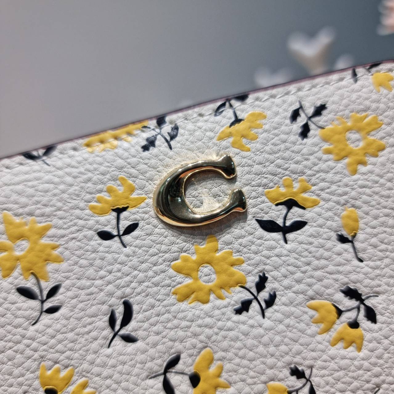 COACH CJ372 CR555 BILLFOLD WALLET WITH FLORAL PRINT กระเป๋าสตางค์ใบเล็กายดอกไม้ เกรดท็อปออริ เกรดดีสุด สลับแท้ 1:1 ใช้ต่างประเทศได้