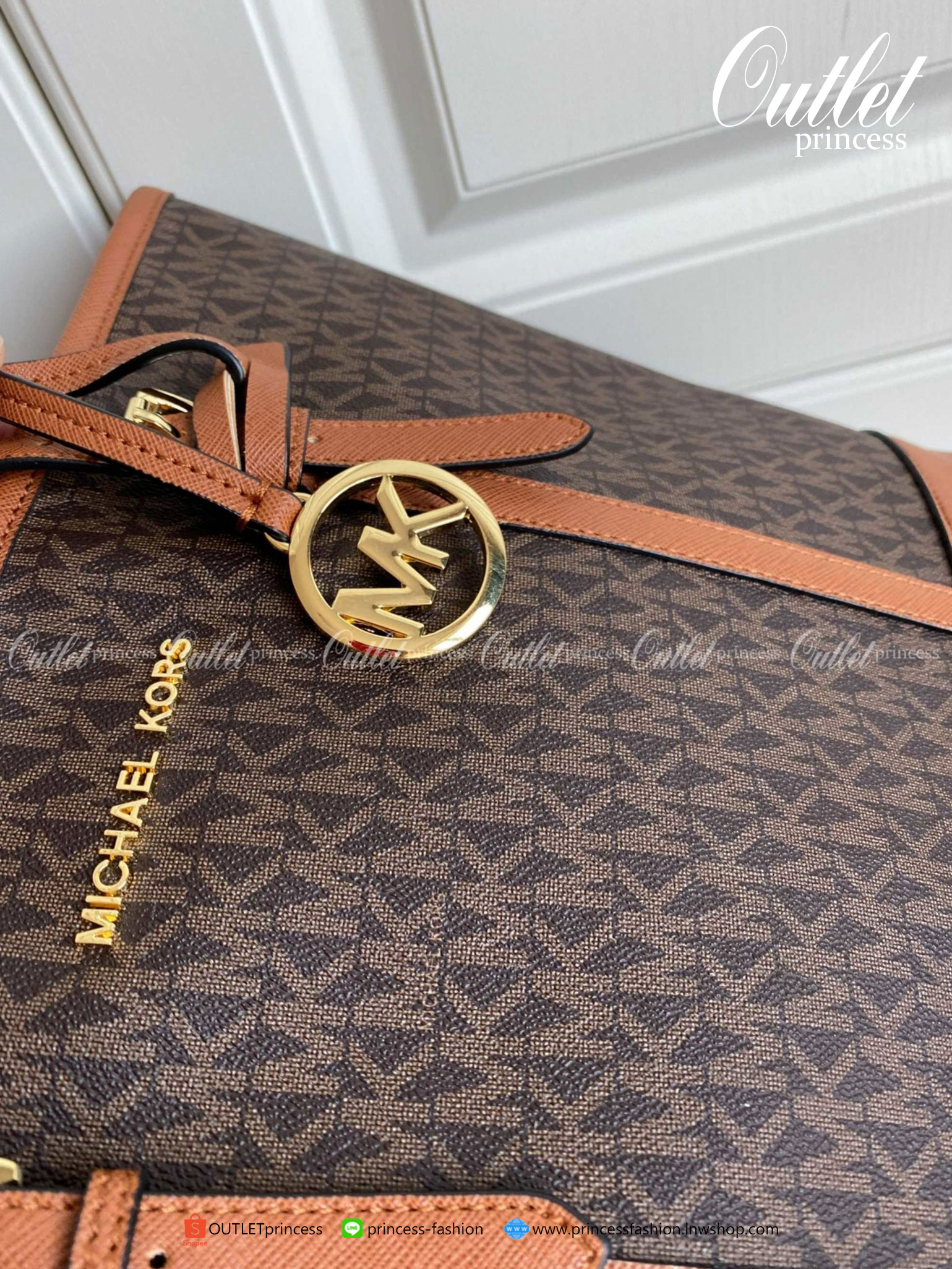 ของแท้ 100% MICHEAL KORS TOTE BAG ของแท้ กระเป๋าสะพายทรง SHOPPING BAG