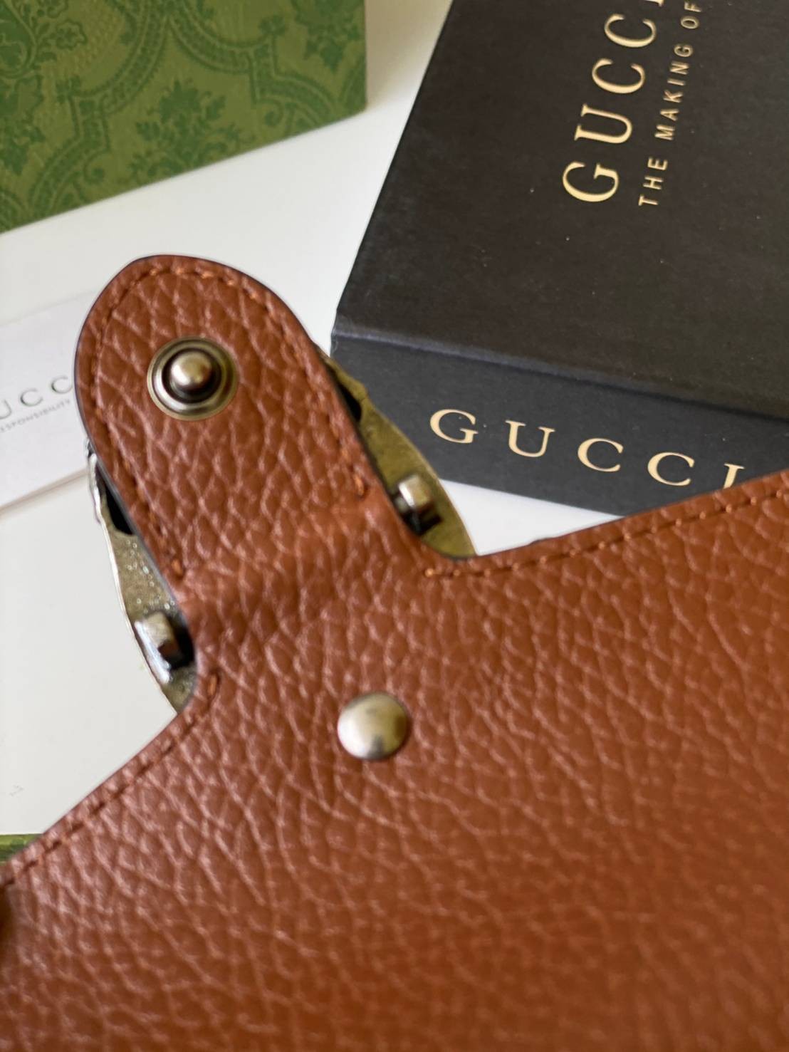 หนังแท้ GUCCI Dionysus mini bag / GG Shoulder bag / GG Denim Dionysus พร้อมส่งที่ไทย กระเป๋าสะพายข้างหนังแท้ เกรดหนังคุณภาพดียิ่งใช้หนังยิ่งสวย โทนสีน่าใช้มากก มาในดีไซน์คลาสสิคเรียบหรูเข้ากับทุกลุ๊คแบบไม่มีเอ้าท์ พร้อมส่งที่ไทย ภาพสินค้าถ่ายจากงานขายจริง