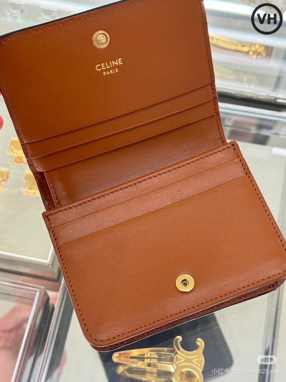 ORI หนังแท้ | CELINE Wallet / Celine Triomphe Compact Wallet กระเป๋าสตางค์ใบสั้น 2 พับ กระเป๋าสตางค์ซีลีน