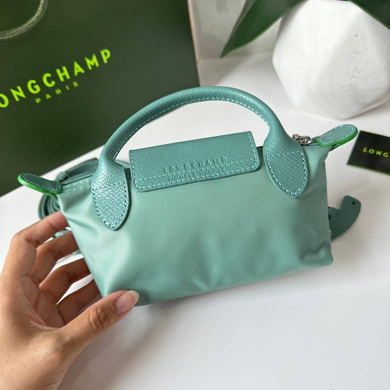LONGCHAMP LE PLIAGE ORIGINAL Pouch with handle กระเป๋าใบเล็กขนาดกระทัดเหมาะกับใส่ของจำเป็นจุกจิก