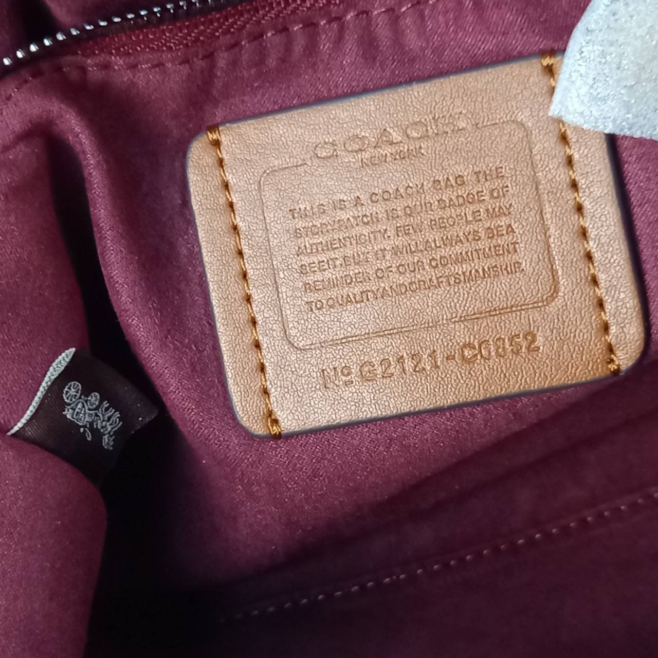 COACH CASUAL STYLE STREET STYLE 2WAY PLAIN LEATHER ELEGANT STYLE (C6958 C6852) 🌺 ที่สุด! ของที่สุด!! กระเป๋าถือ กระเป๋าสะพายรูปทรงสุดฮิต สุดคลาสสิค รุ่น UNISEX ที่ชิคๆ สบายๆ ได้ทั้งชายและหญิง// วัสดุหนังแท้ทั้งใบ ตัดเย็บด้วยหนังเนื้อนุ่มพิเศษ หนา 