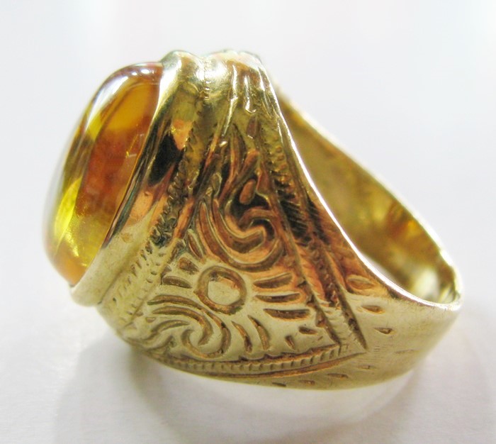 สินค้าหมดค่ะ แหวนพลอยมณีใต้น้ำ(เพชรพญานาค)สีเหลืองเนื้อทองเหลือง(ทุกราศี)ค่ะ