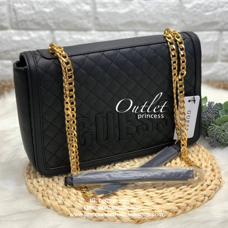 GUESS BALDWINPARK SHOULDER BAG กระเป๋าสะพายข้าง crossbody ดีไซน์สวยหรู ขนาดกำลังดี pu. ลายตาราง หนังนิ่ม เบา ด้านหน้ามี logo brand เปิดปิดกระเป๋าแบบกระดุมแม่เหล็ก ภายในกว้าง ใส่ wallet ยาว มือถือทุกรุ่น และของใช้ได้เยอะ มีช่องซิป พร้อมสายสะพายแบบโซ่อะไหล่