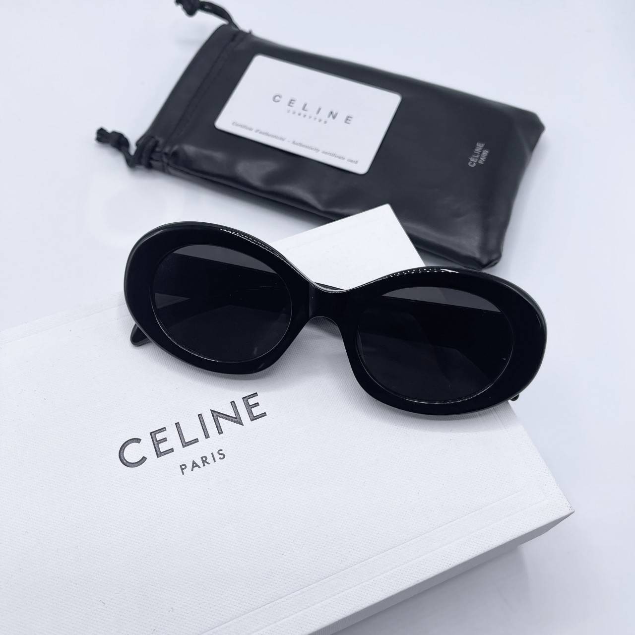แว่นตาลิซ่า Celine Sunglass เกรดท็อปออริ 1:1 สลับแท้ เกรดดีสุด ใช้งานต่างประเทศได้ ภาพถ่ายจากงานขายจริง สวยแบบตะโกน มาพร้อมอุปกรณ์ครบเซ็ท