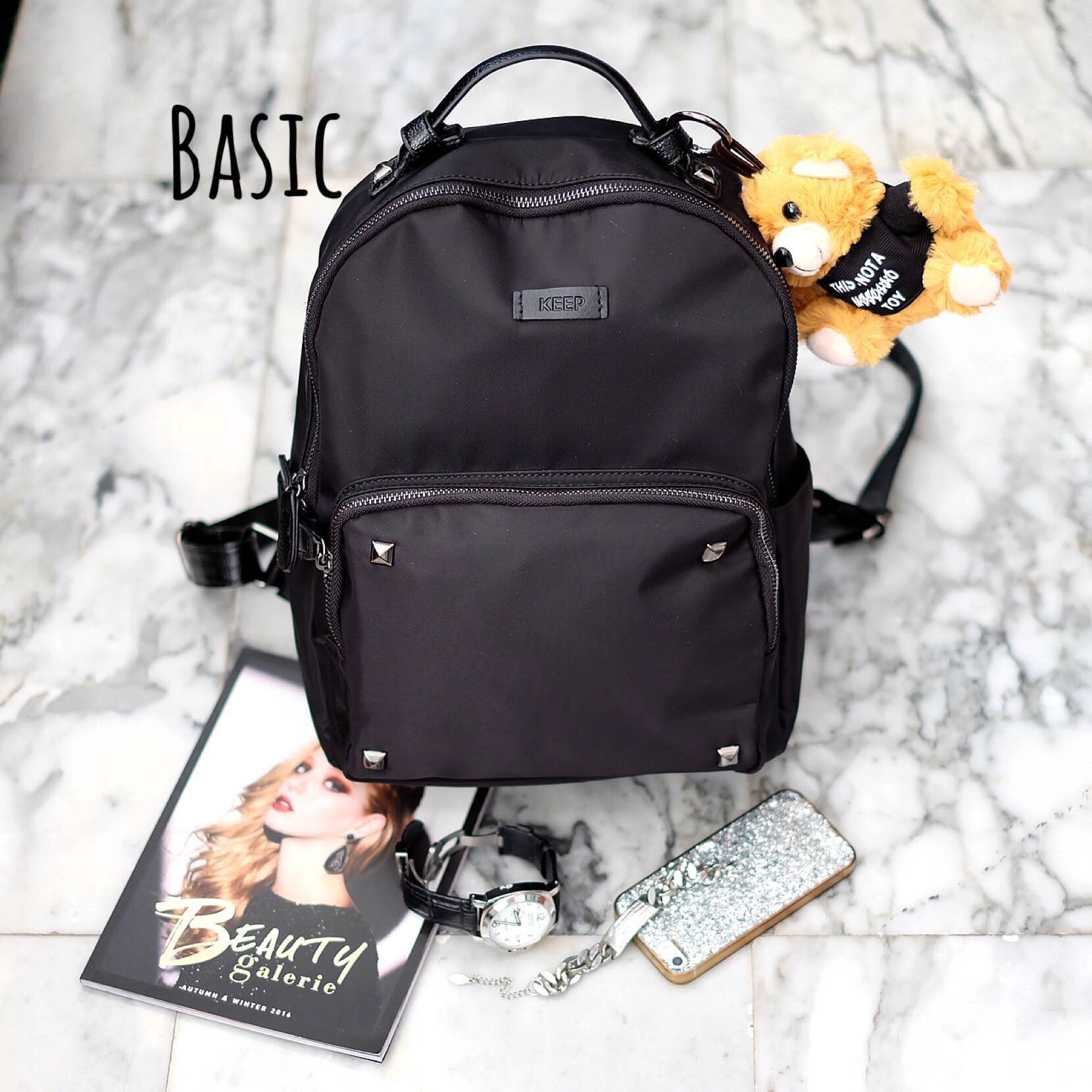 ใหม่ล่าสุด !!! เป้ไนล่อน แบรนด์ KEEP รุ่น Keep classic nylon backpack รุ่นนี้ถือเป็นรุ่นขายดีที่สุดของแบรนด์เลย จุดเด่นที่ กระเป๋า ผ้าไนล่อน น้ำหนักเบา ดีไซด์ ทันสมัย เข้าได้กับทุกชุด สายสะพายเป็นหนังอย่างดี ทนคะ สะพายสบายไหล่คะ ตัวกระเป๋ามีช่องเก็บของจุก