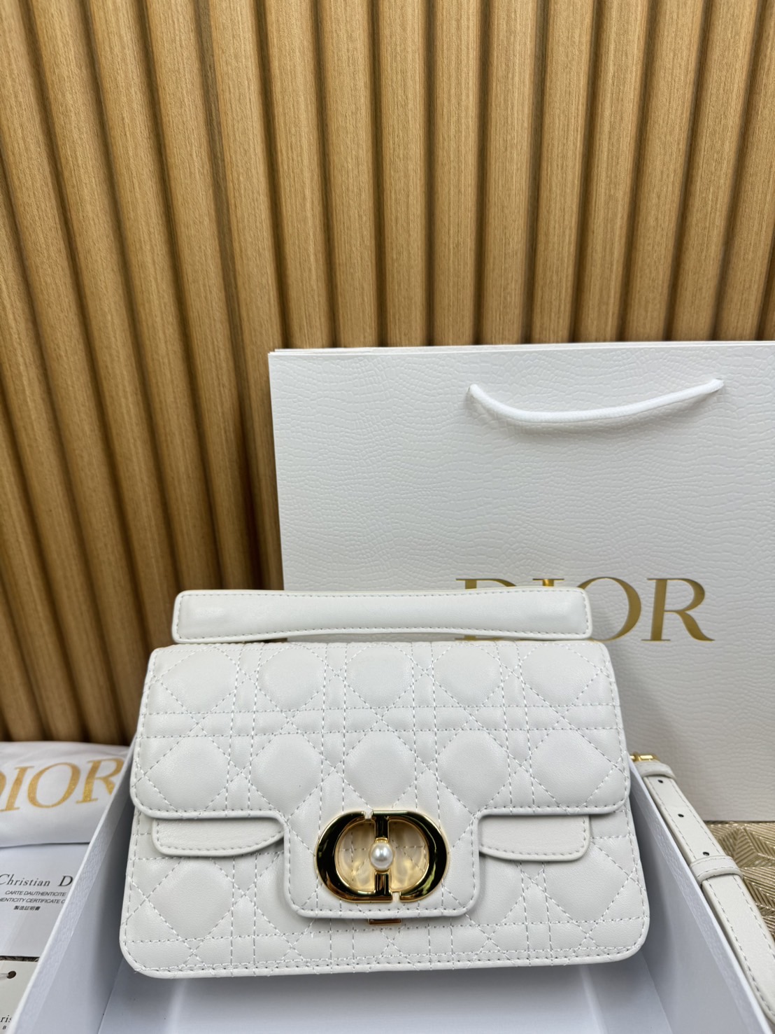 พร้อมส่ง 6 สี Small Dior Jolie Top Handle Bag 22cm กระเป๋าสะพาย เกรดออริ สลับแท้ 1:1 ใช้ต่างประเทศได้