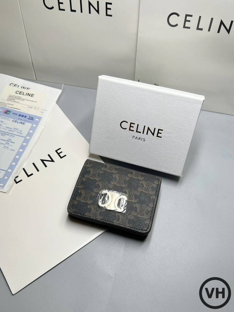 ORI หนังแท้ | CELINE Wallet / CELINE SMALL TRIFOLD WALLET IN TRIOMPHE CANVAS กระเป๋าสตางค์ใบสั้น 3 พับ กระเป๋าสตางค์เซลีน