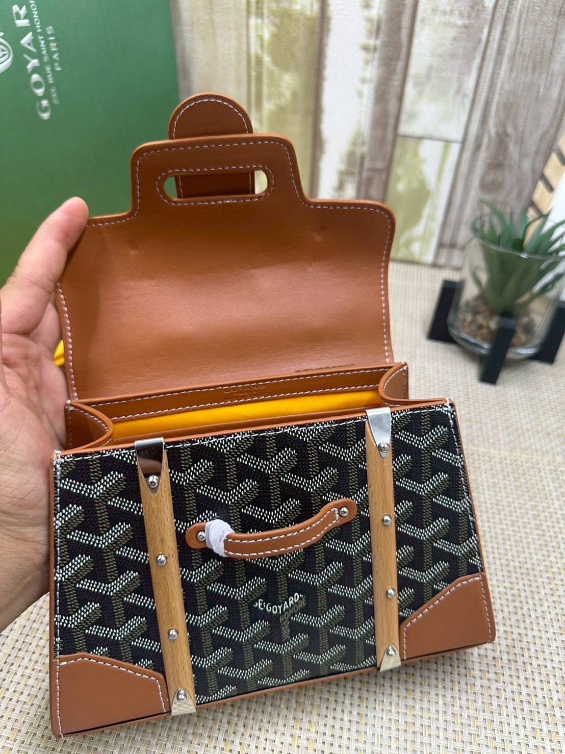 10 สี ORI หนังแท้ | GOYARD Saïgon Souple Mini Bag 20cm กระเป๋าถือ/สะพายดีไซน์หูจับไม้เป็นเอกลักษณ์ที่สวยหรูหราสง่างาม