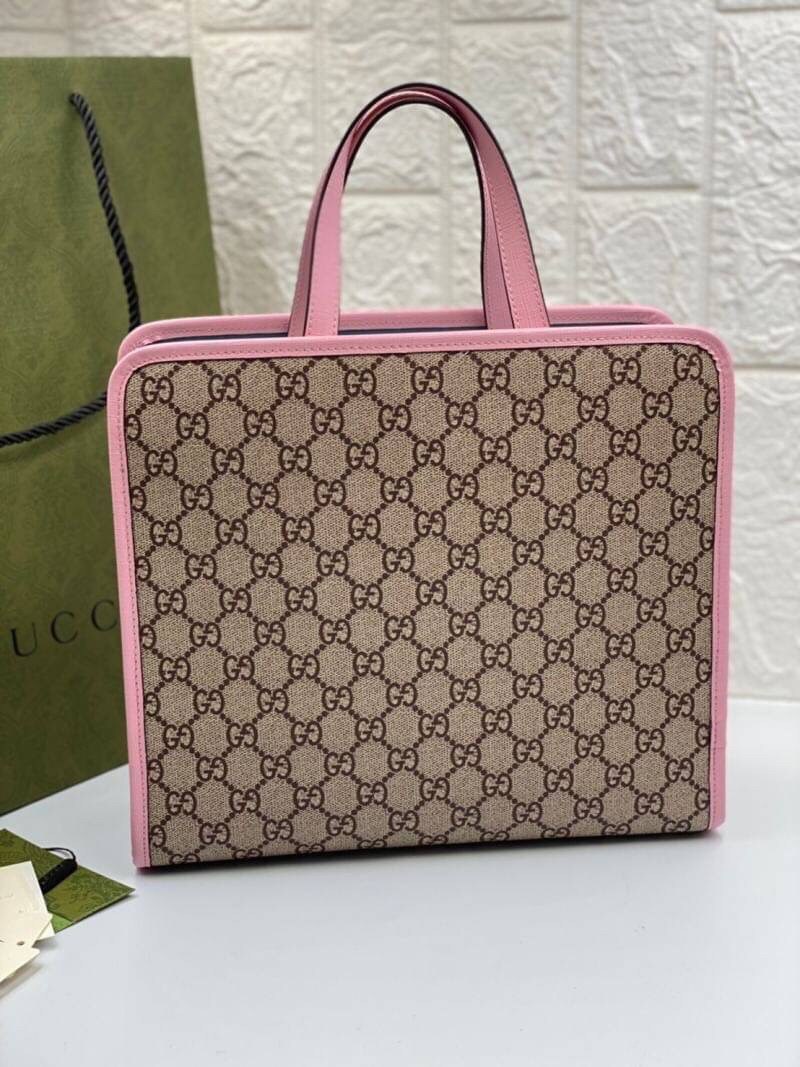 VIP GIFTbag 】GUCCI Children's Yuko Higuchi tote bag GG Supreme canvas งานหนังแท้ น้องกระต่ายคอลเลคชั่นสดใสน่ารัก เอาใจน้องๆ และสาวๆ สายแบ๊ว คิ๊วๆ ด้านในโล่งกว้าง สะพายไปไหนก็ได้ตามสะดวก ใส่ของได้ครบจบใบเดียว คุ้มจริงๆจ้า