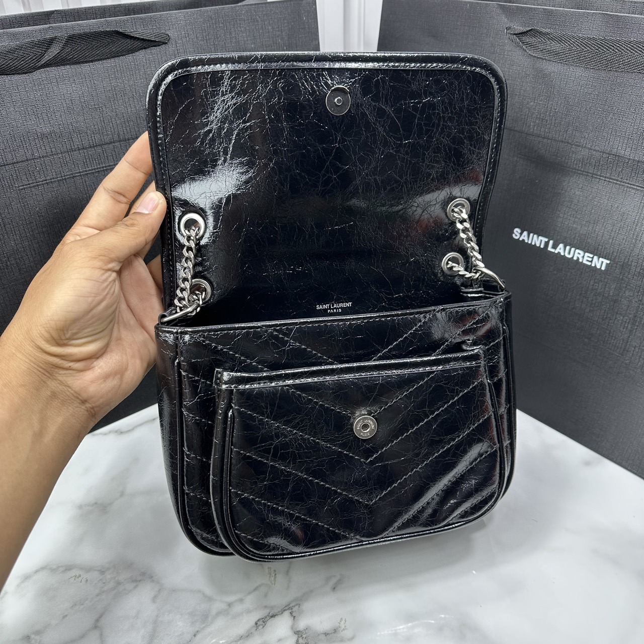 Small YSL Niki shoulder bag 9" กระเป๋าสะพายทรงคลาสสิค รุ่นยอดนิยมของแบรนด์ที่ใครๆก็ต้องมีใช้ ดีไซน์เรียบหรู 🧡เกรดออริ ใช้งานต่างประเทศได้