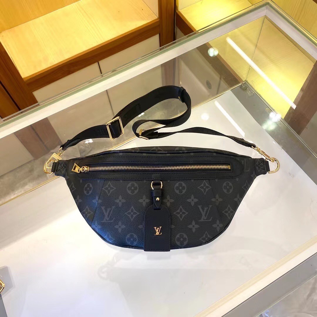 LV Hight Rise Bambag / LV Belt Bag พร้อมส่ง กระเป๋าคาดอก/คาดเอว ใช้ไ้ทั้งชายหญิง ไอเท็มเด็ดที่ใครๆก็ต่างรอคอย!! ทั้งดีไซน์และฟังก์ชั่นการใช้งาน ตอบโจทย์แน่นอนจ้า