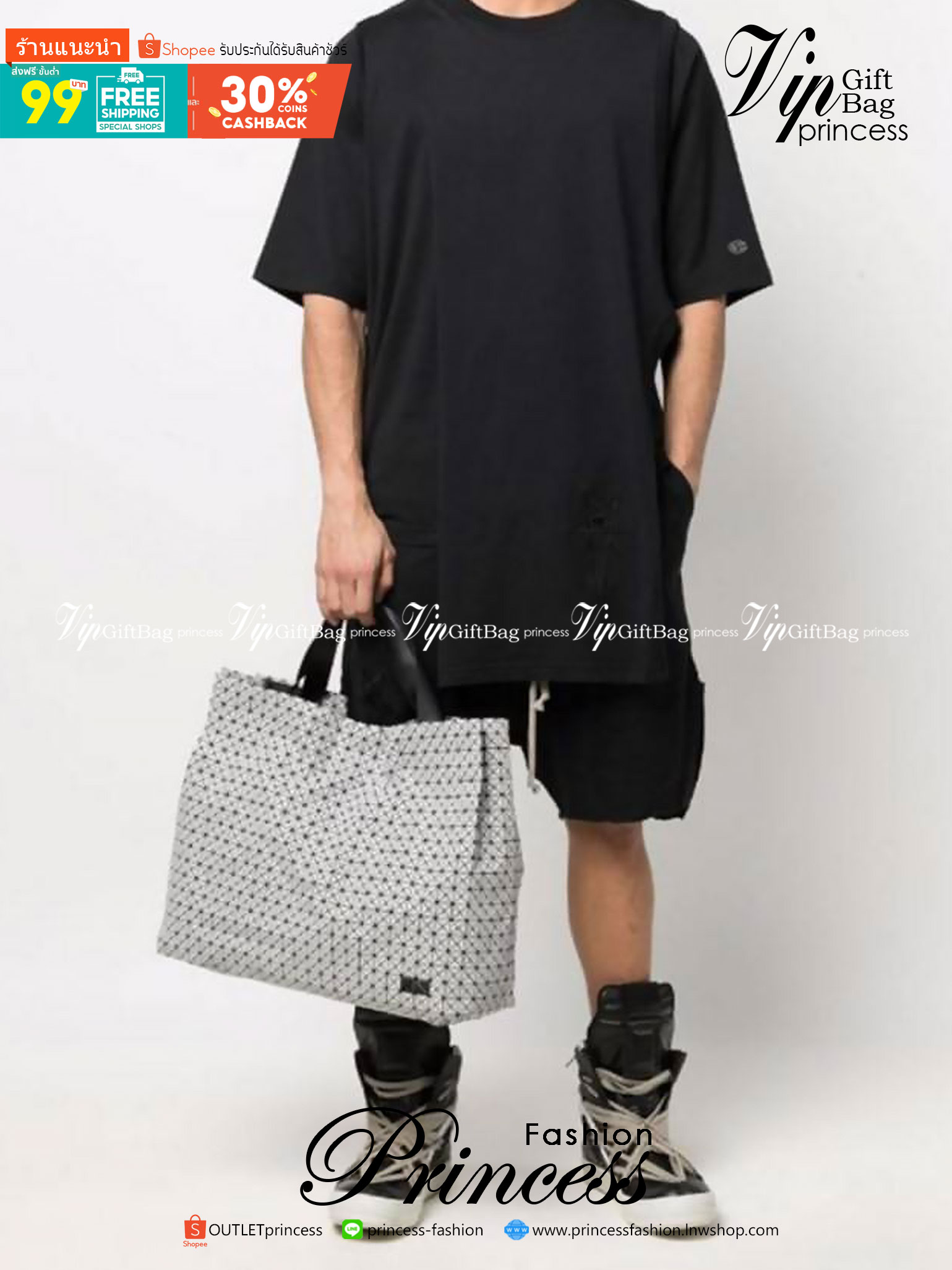 ORI 🥂 Baobao Issey Miyake Cart geometric tote bag / Miyake Cart Tote Bag รูปทรงที่สร้างขึ้นโดยบังเอิญ' เสื้อผ้าที่มีโครงสร้างและได้รับการออกแบบทางวิศวกรรมอันเป็นเอกลักษณ์ของแบรนด์ ส่งต่อไปยังเครื่องประดับที่น่าประทับใจและไร้กาลเวลาเหล่านี้ กร