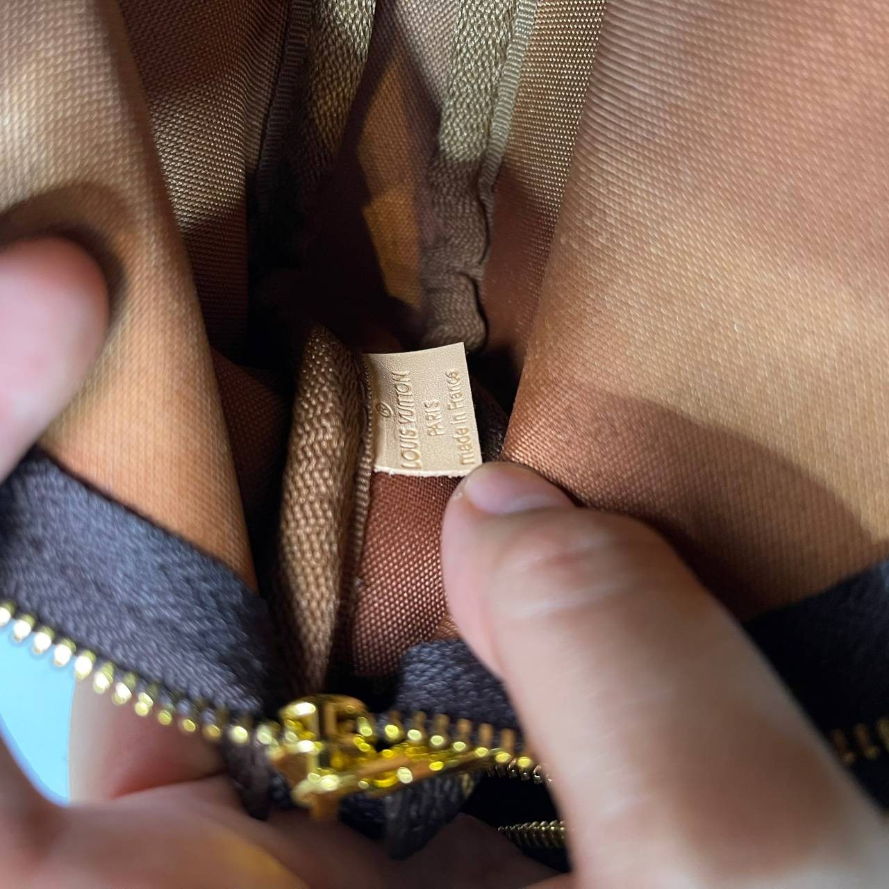 หนังแท้ LOUIS VUITTON MULTI-POCHETTE ACCESSOIRES Monogram 3in1 พร้อมส่งที่ไทย เกรดใช้งานต่างประเทศได้